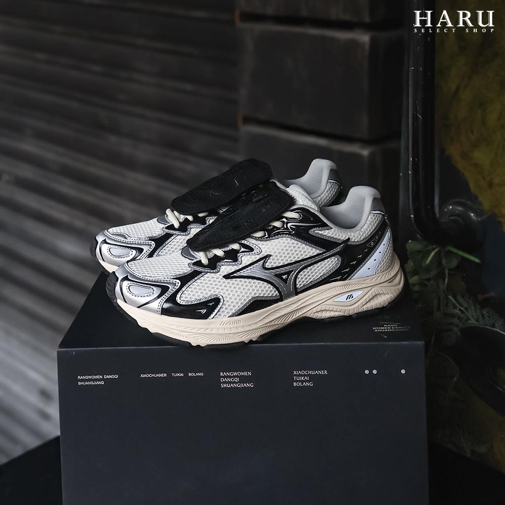 聯名 Oarism x Mizuno 美津濃 RACER S 銀黑 奶油底 可拆翻蓋鞋舌 巴黎世家 復古休閒鞋 跑鞋 D1GH243701