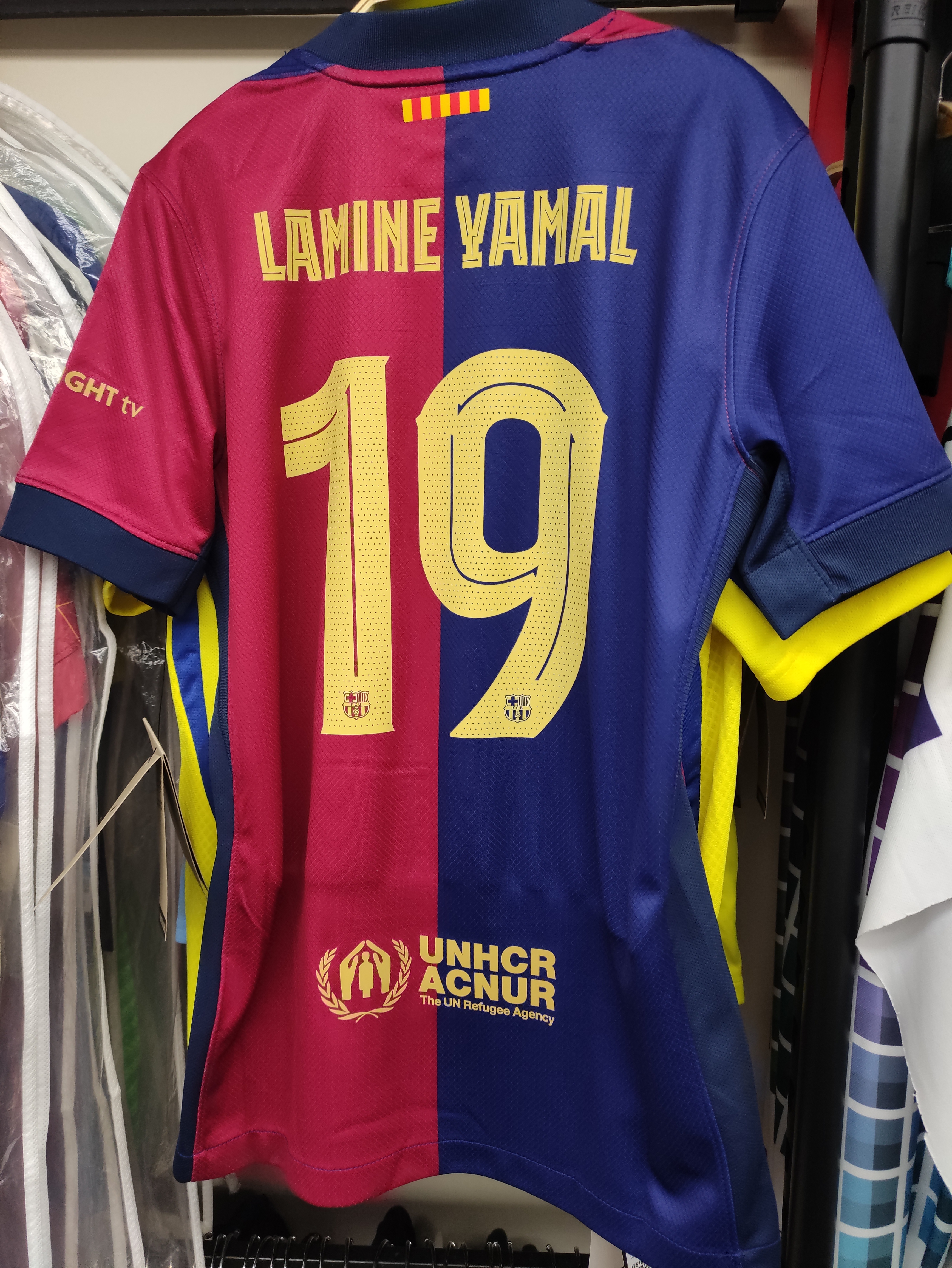 24-25巴塞隆拿主場耶馬童裝球衣