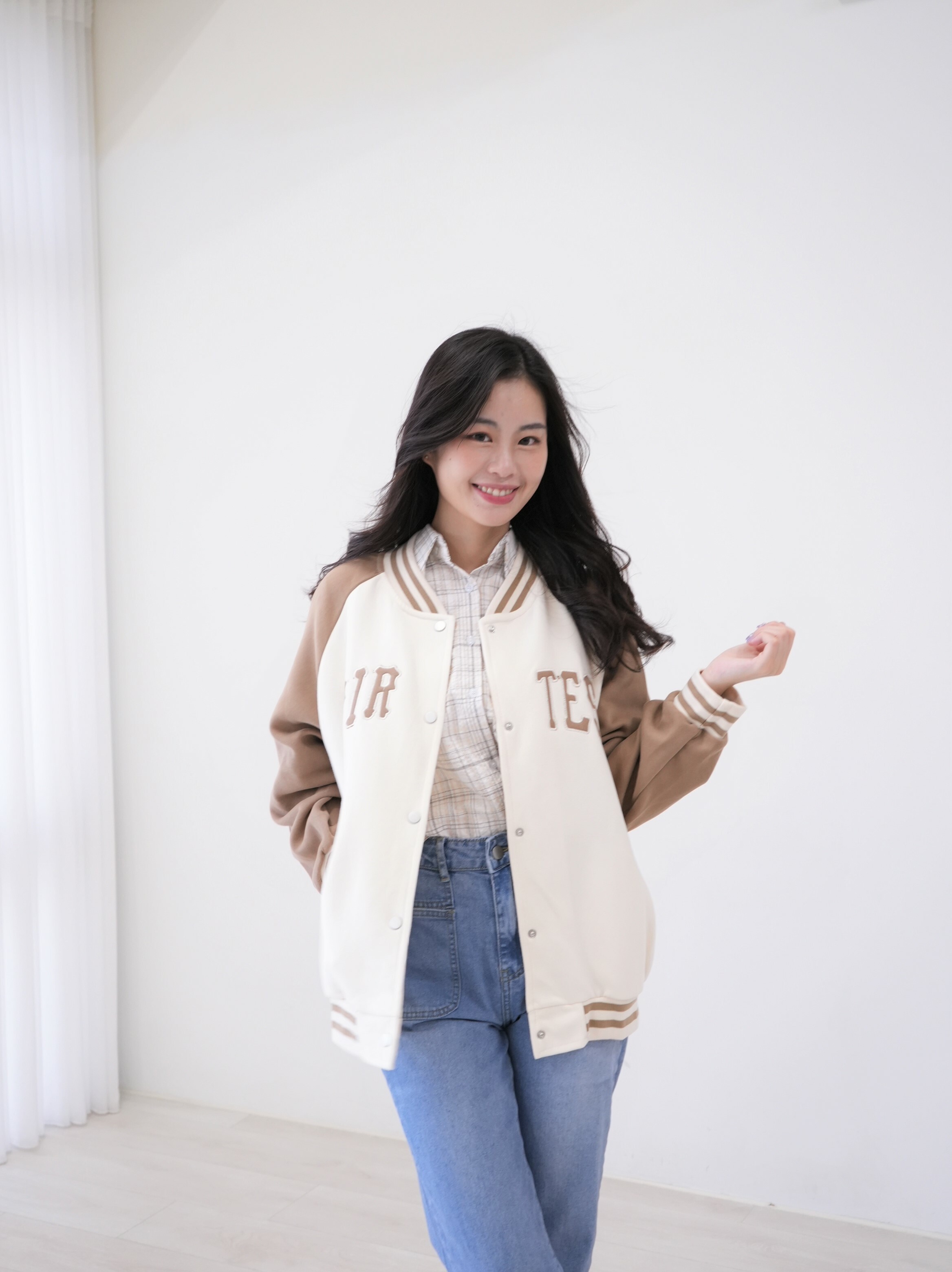 🏷️ SALE ! 折扣商品 / 字母貼繡棒球外套 8720019 四色