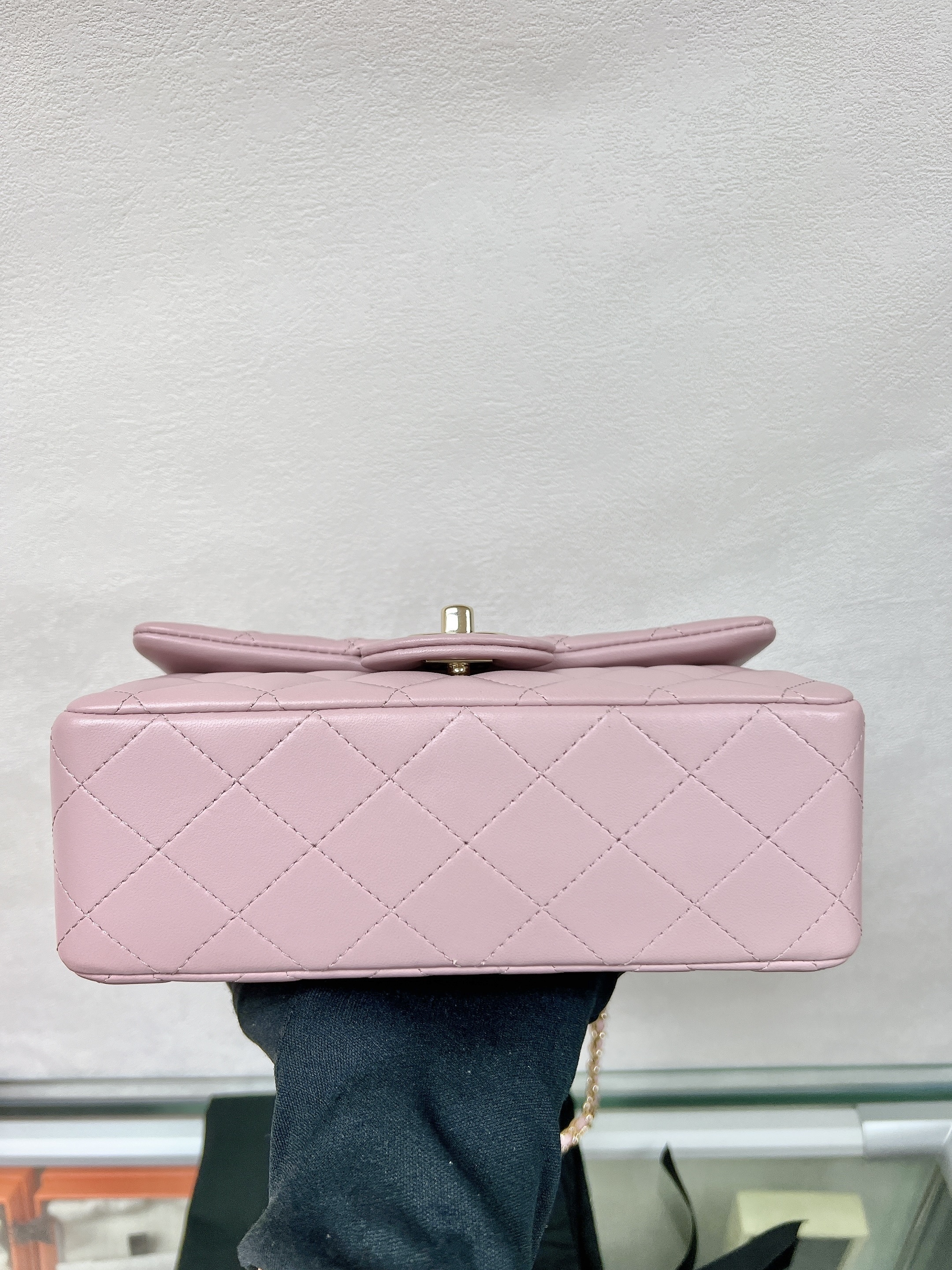 Chanel 24p mini cf 20 flap bag (pink lambskin)