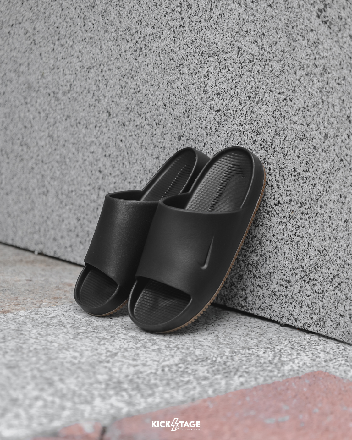 男鞋 NIKE CALM SLIDE 黑色 生膠底 休閒運動 防水 麵包拖鞋【FD4116-003】