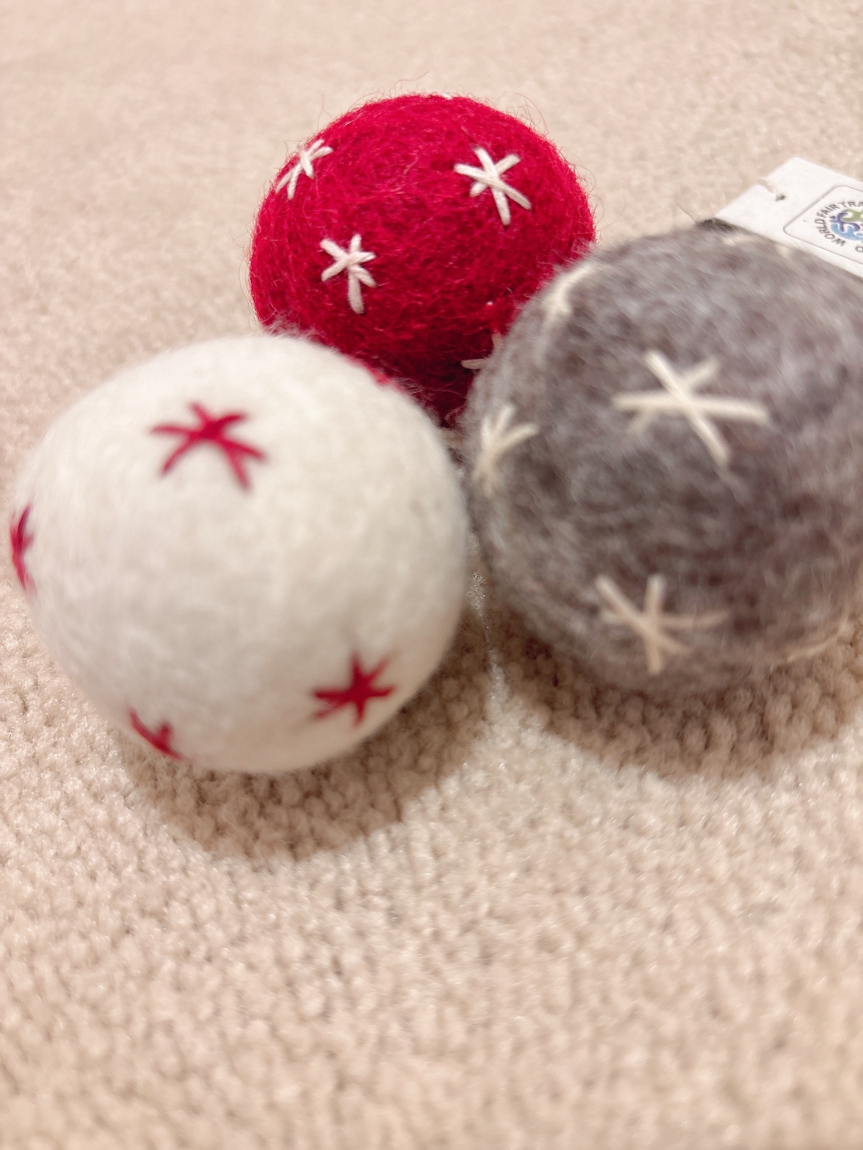 氈毛大圓球13公分