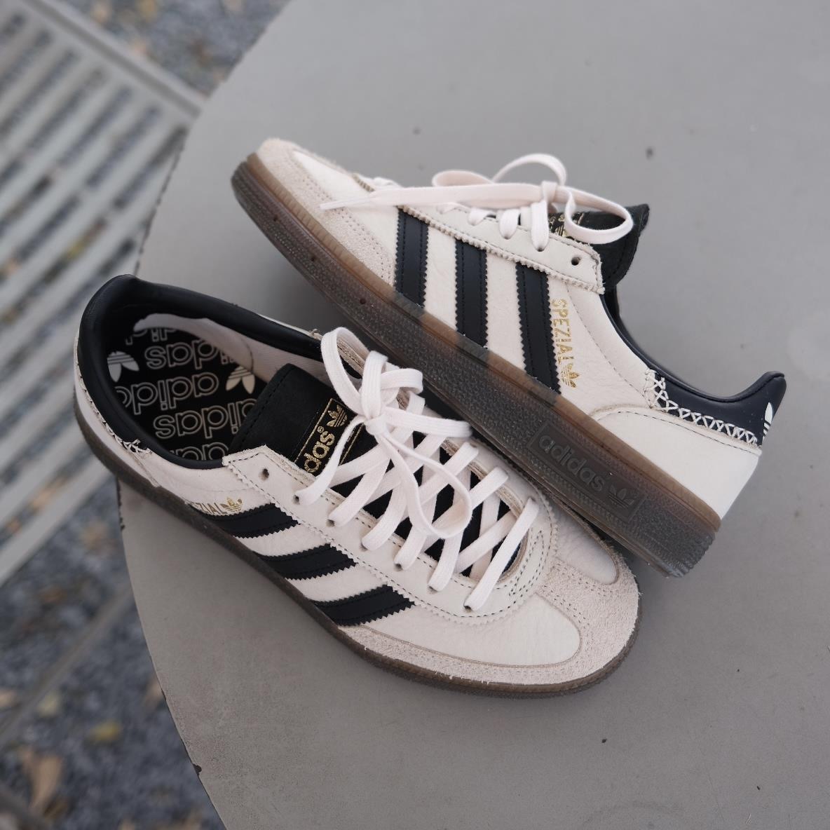 預購┃adidas HANDBALL SPEZIAL 皮革 麂皮 米色 黑色