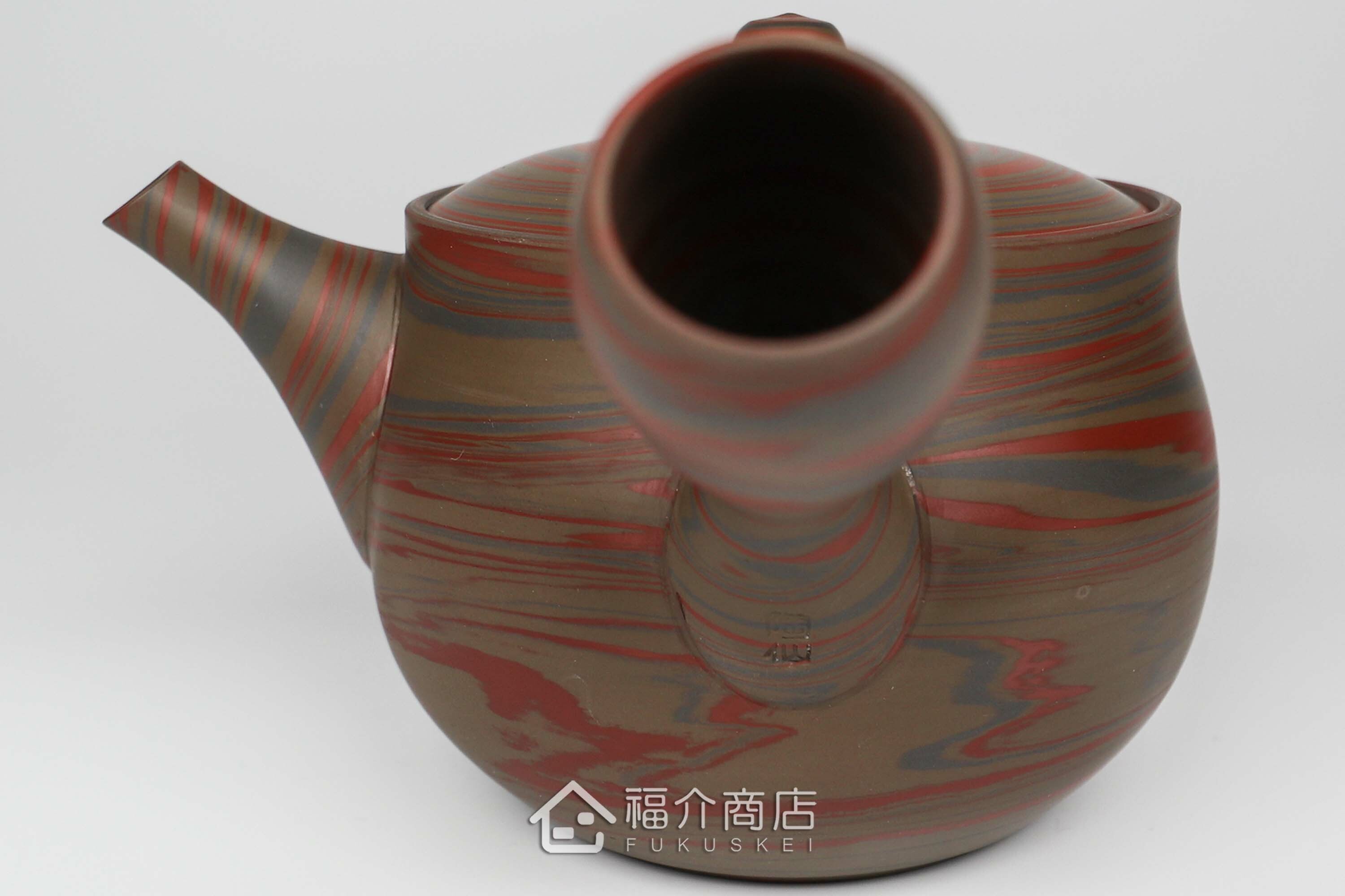 泡茶用的日本陶瓷茶壺