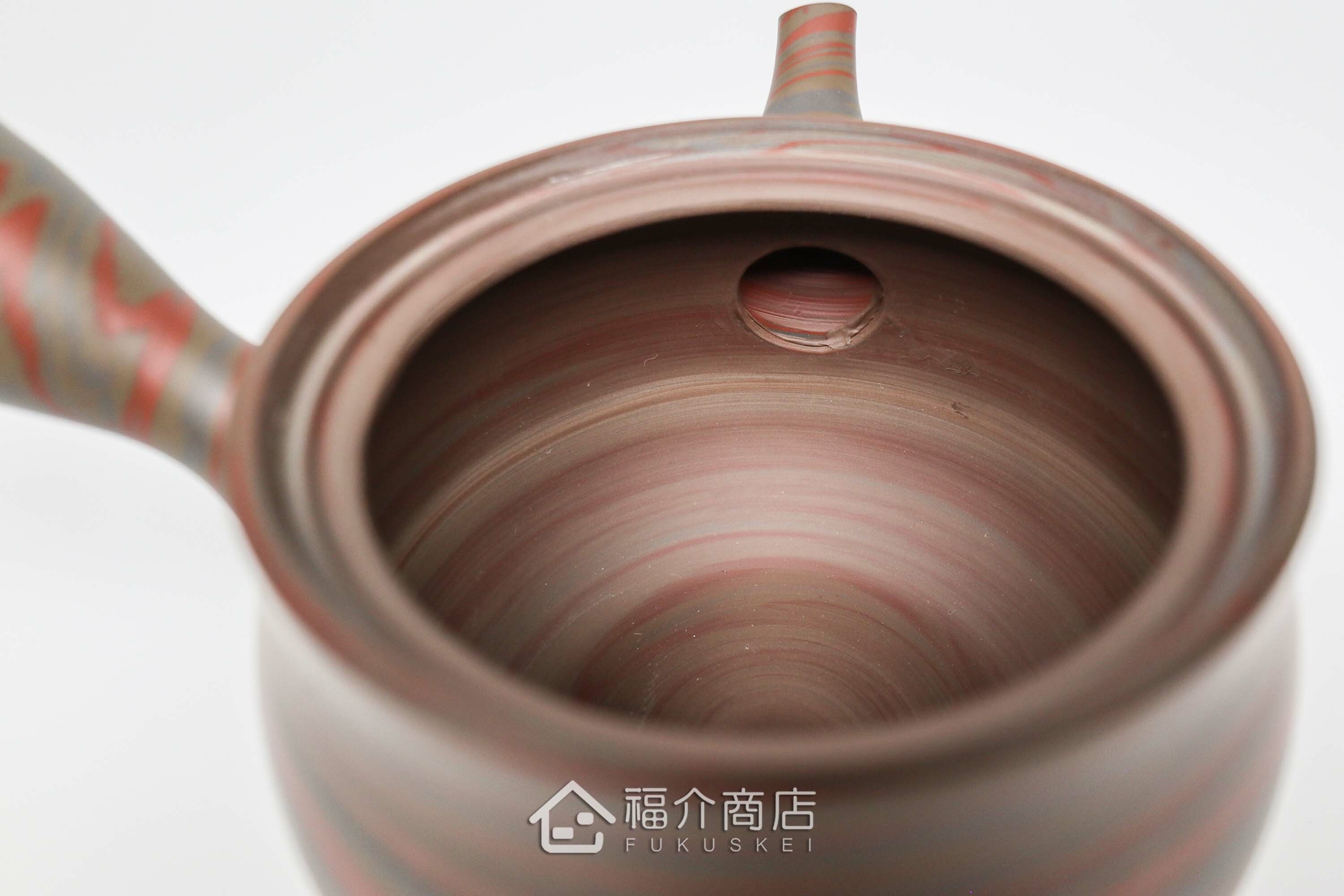 泡茶用的日本陶瓷茶壺