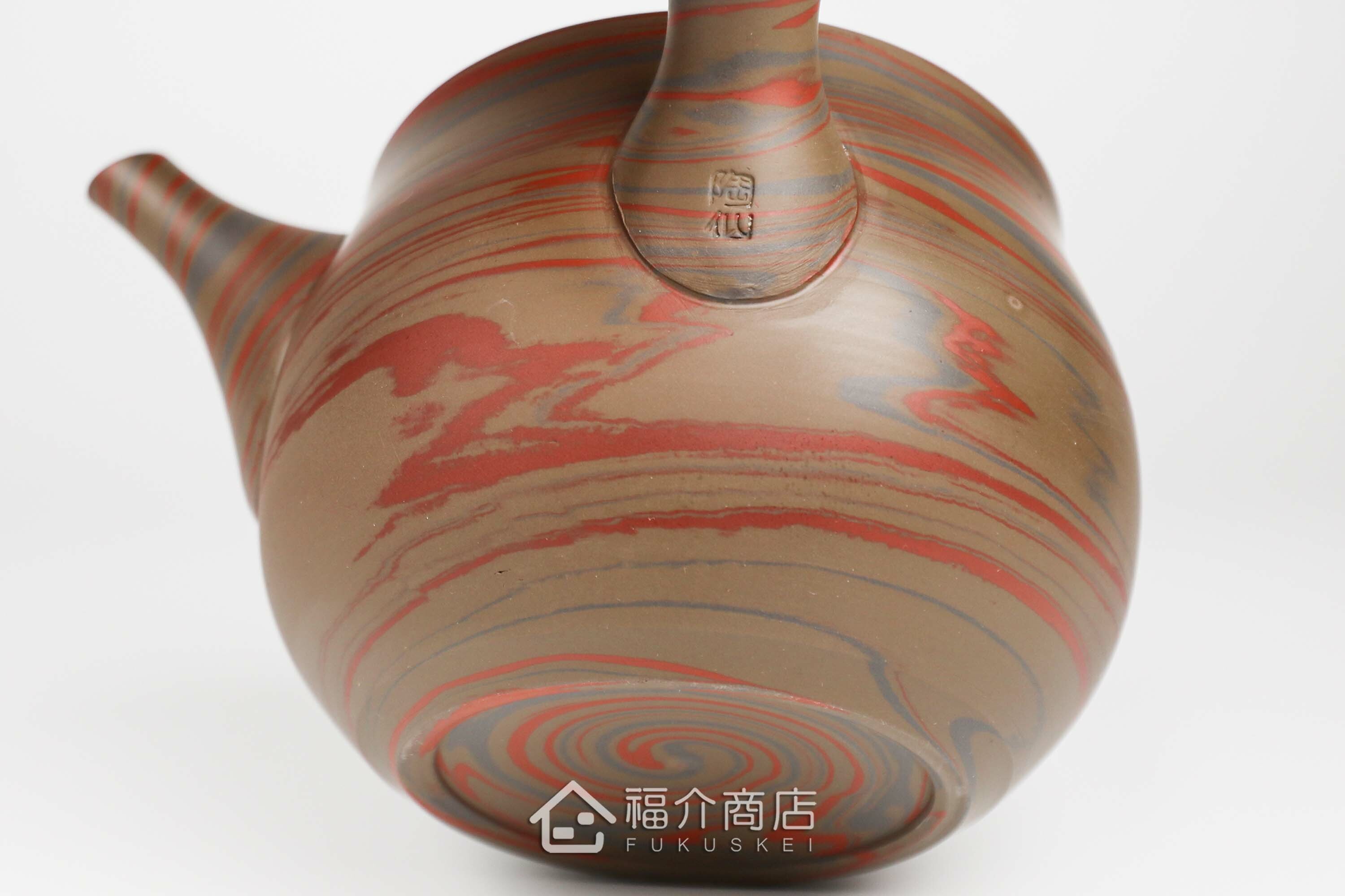 泡茶用的日本陶瓷茶壺