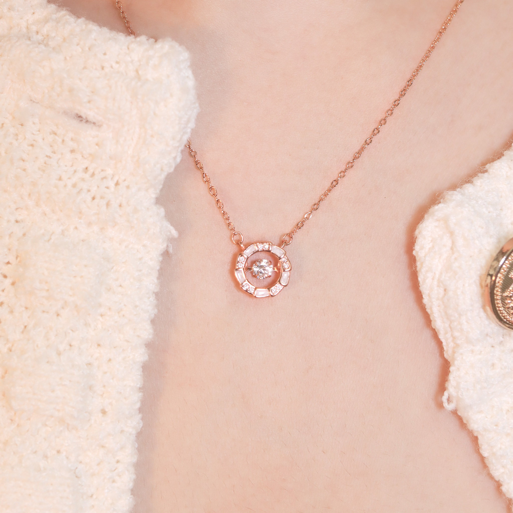 | 925 Silver・White Gold・Rose Gold | Dancing Moment Necklace（Silver / Rose Gold） | NE1250 |