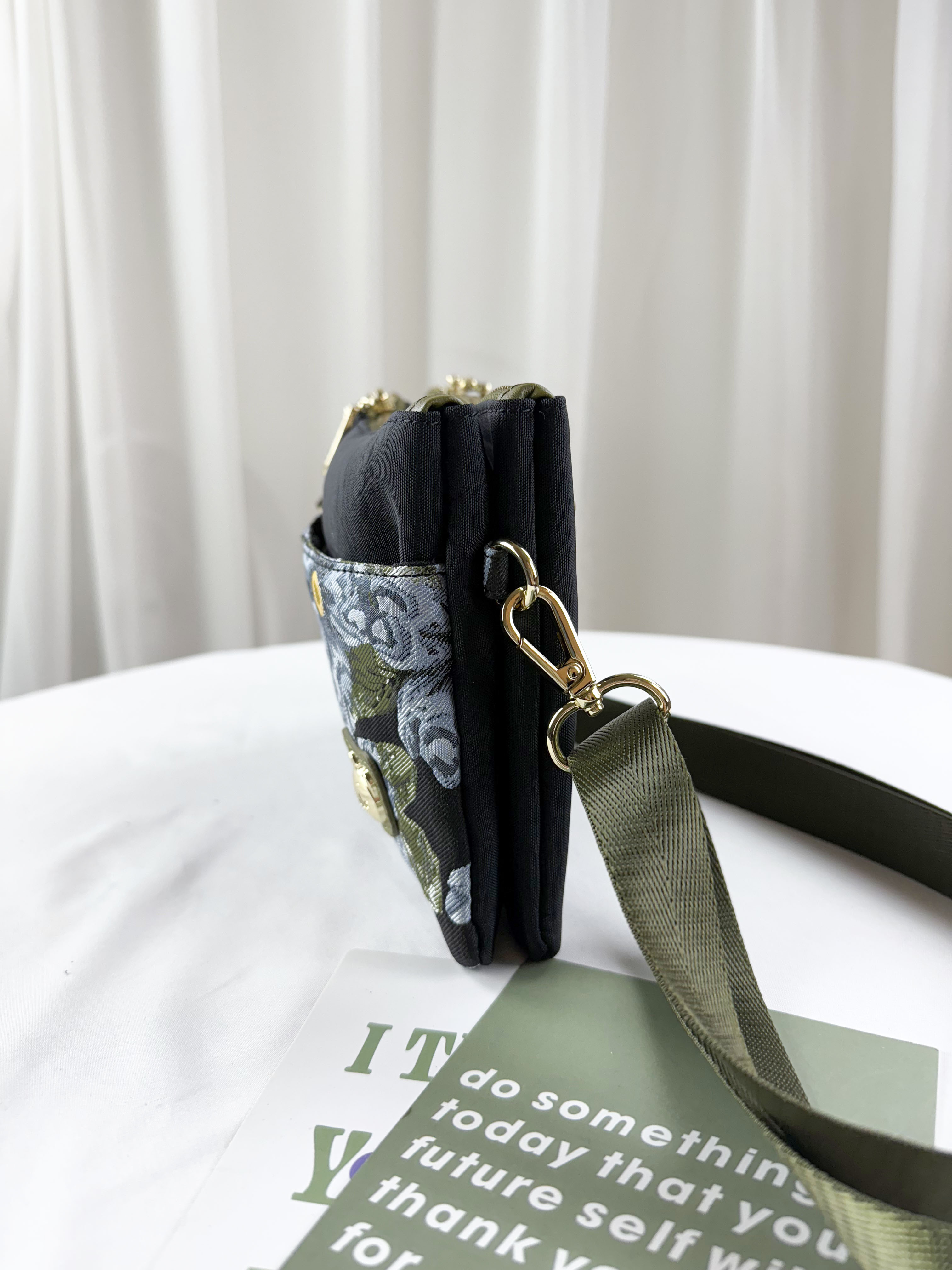 GOODS 提花綠防潑水側背包  #2835