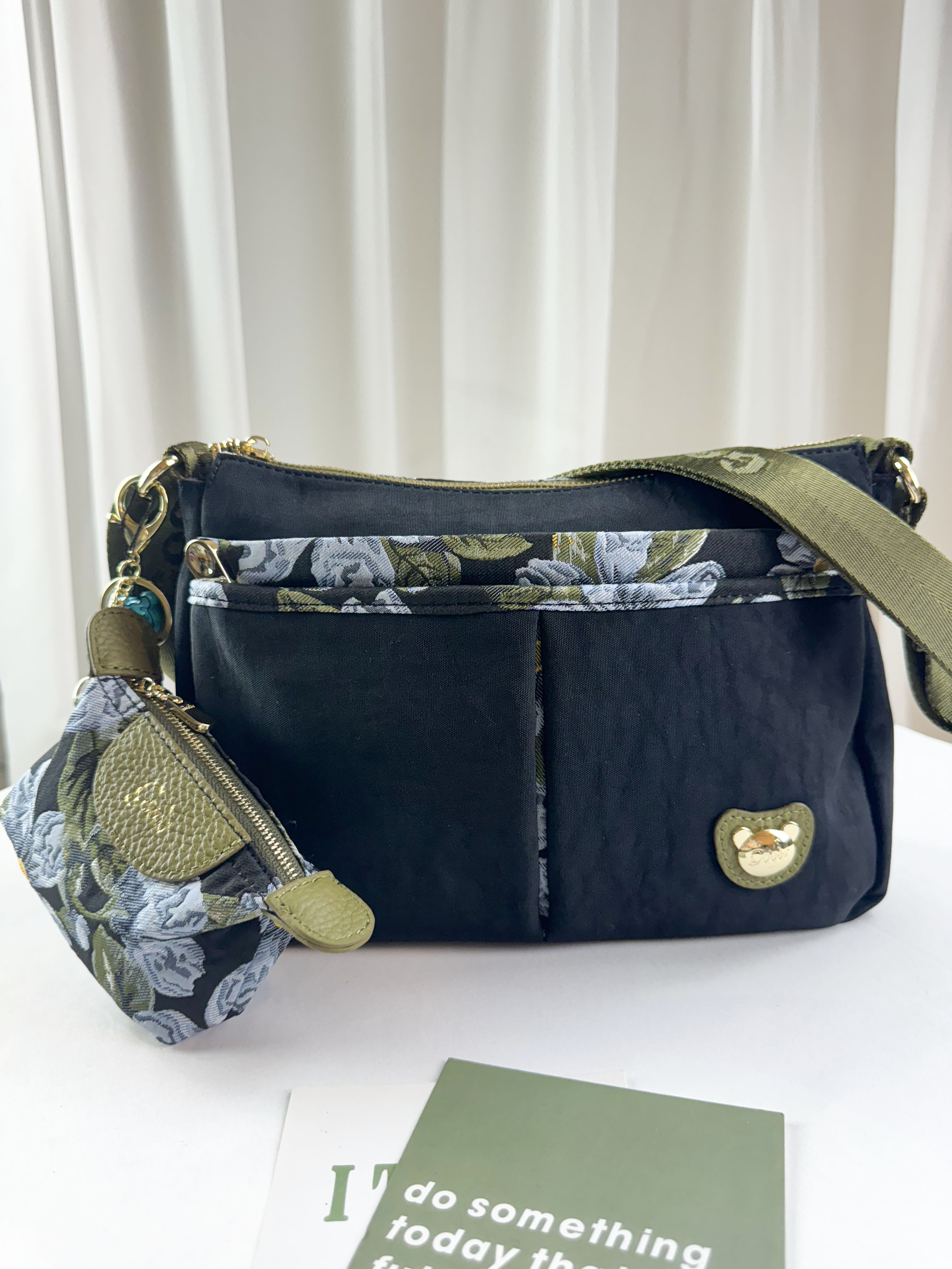 GOODS 提花綠防潑水側背包 附零錢包 #2746