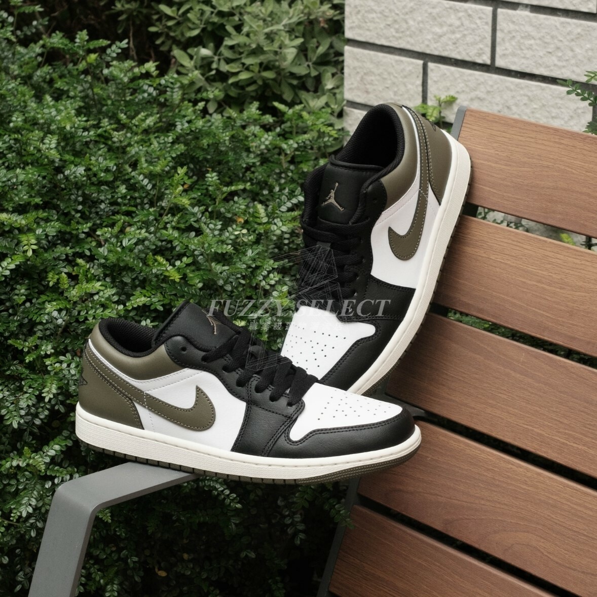 【逢甲 FUZZY】Air Jordan 1 Low "Black Toe" 黑橄欖綠 553558-092