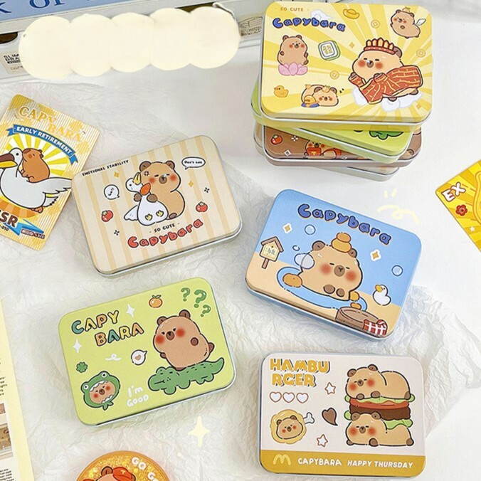 《5114》可愛卡皮巴拉貼紙小卡收納鐵盒