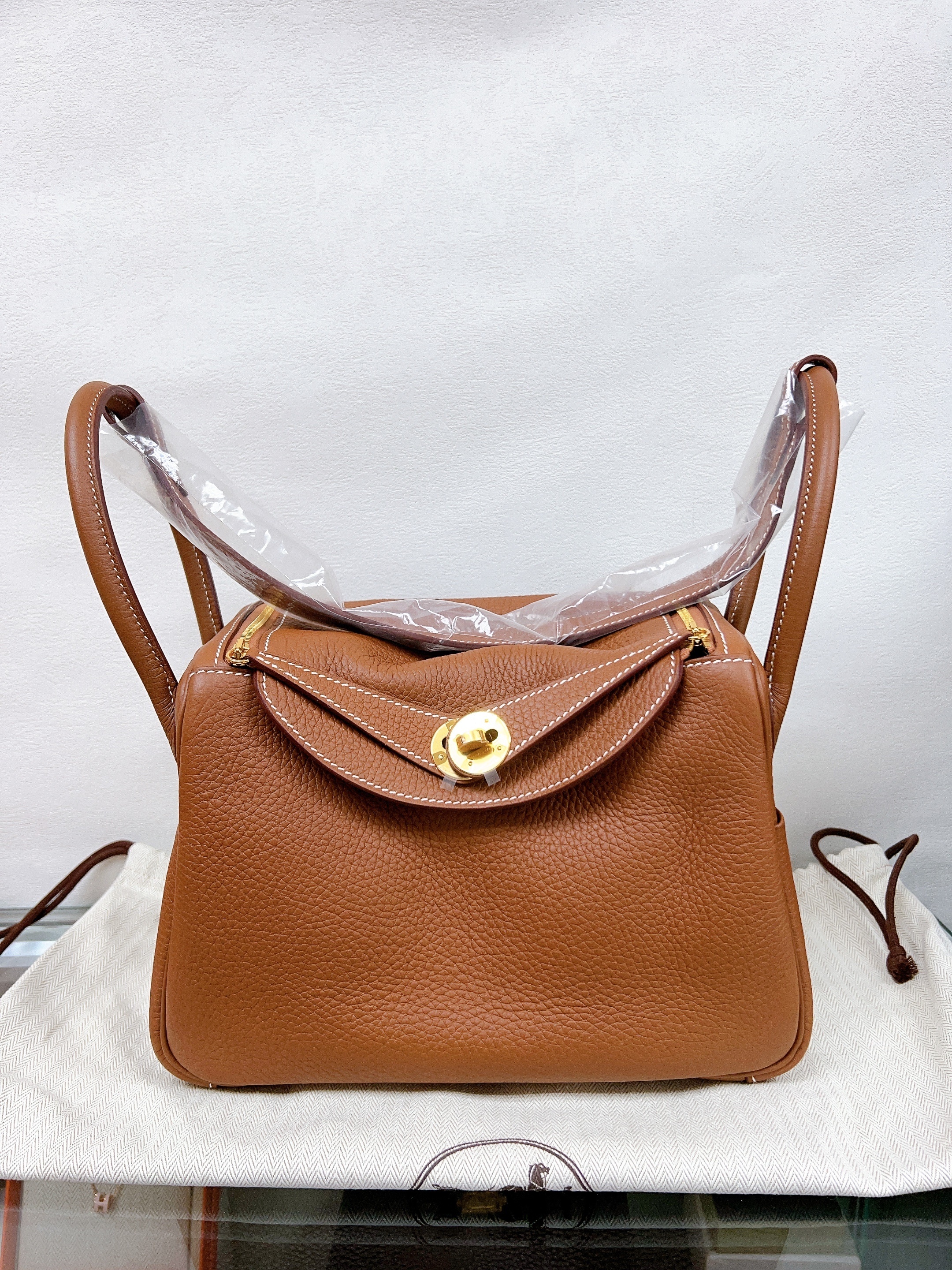 *Unused* Hermes lindy 26 (gold GHW stamp b)