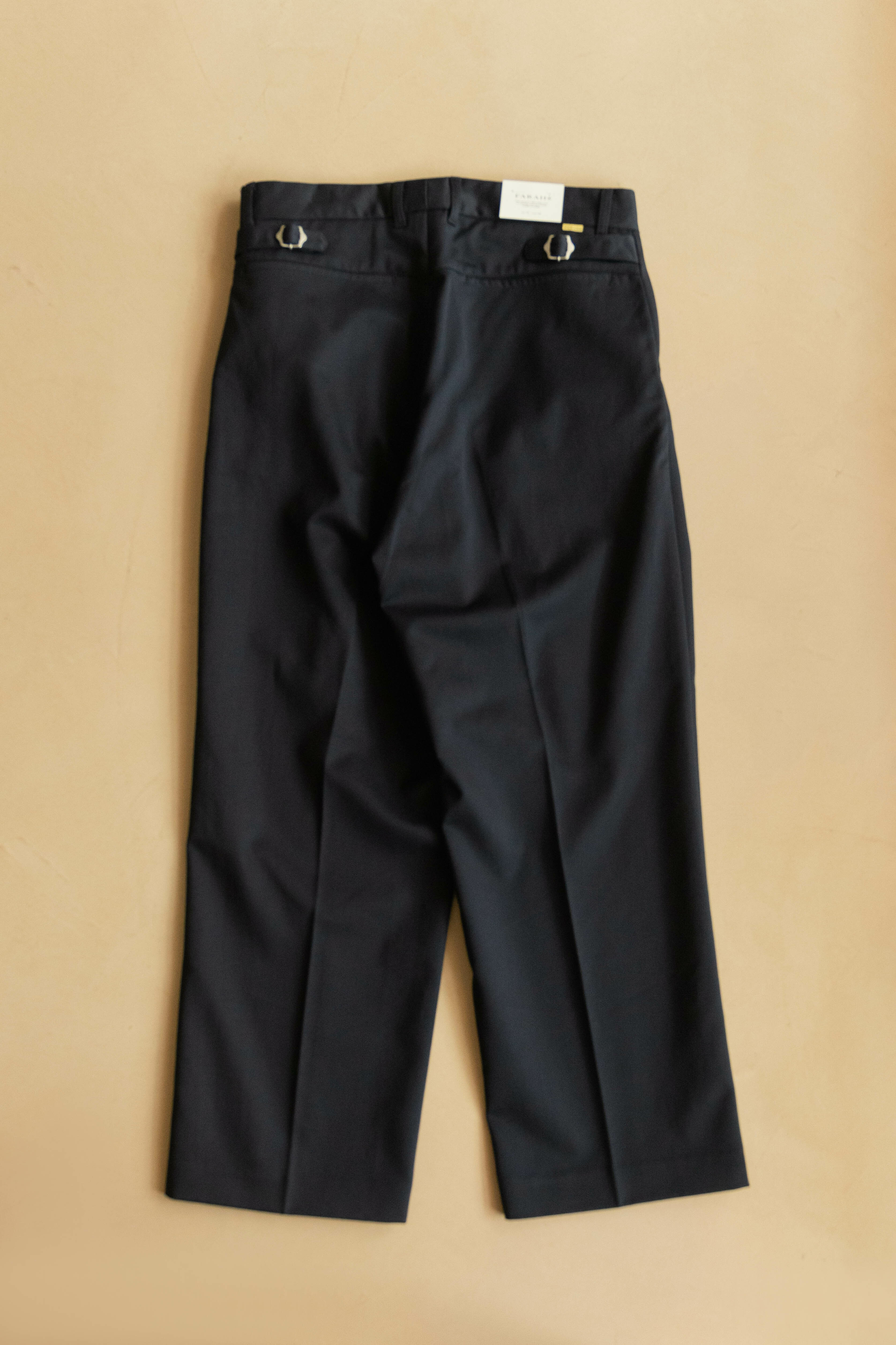 FARAH TWO TUCK SIDE ADJUSTABLE PANTS - COTTON (2色)