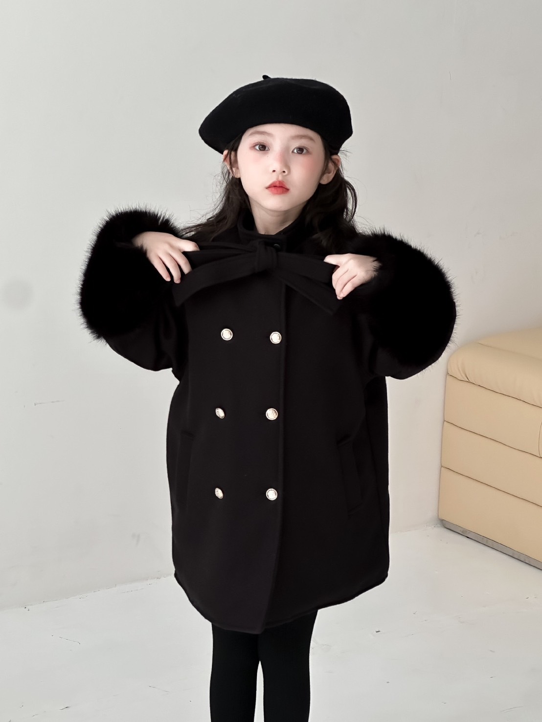 金釦蝴蝶結外套