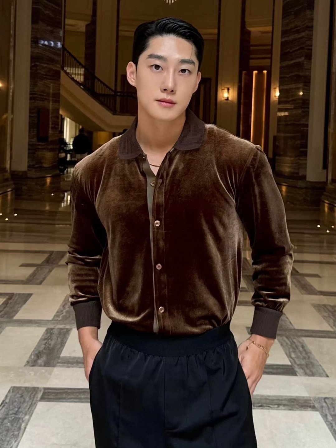 優質天鵝絨襯衫