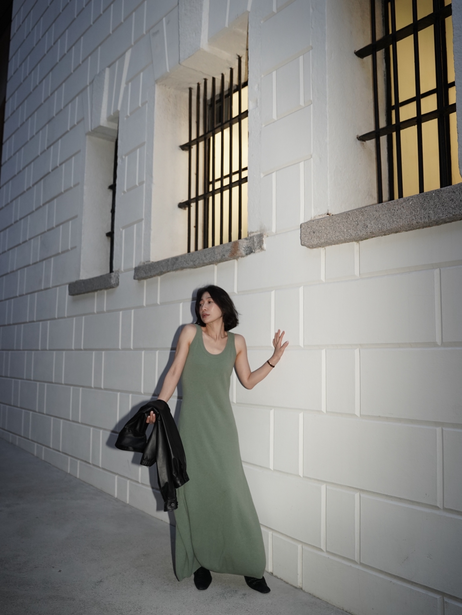 HANAA 初秋新款純羊絨灰綠修身中長款背心連衣裙