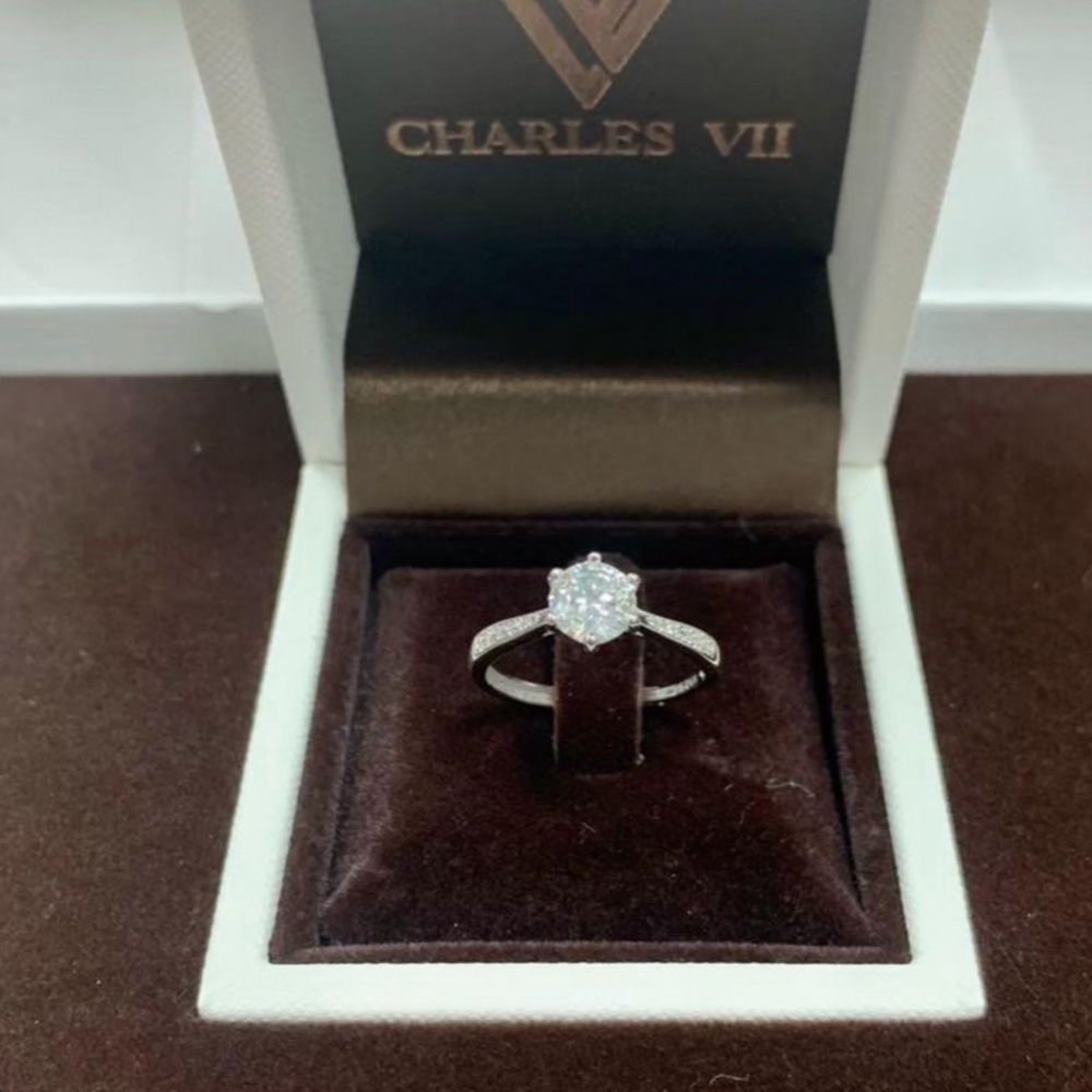 【CHARLES VII 查爾七世系列】CR7-W7  一克拉 莫桑 真鑽 女戒 花團擁簇