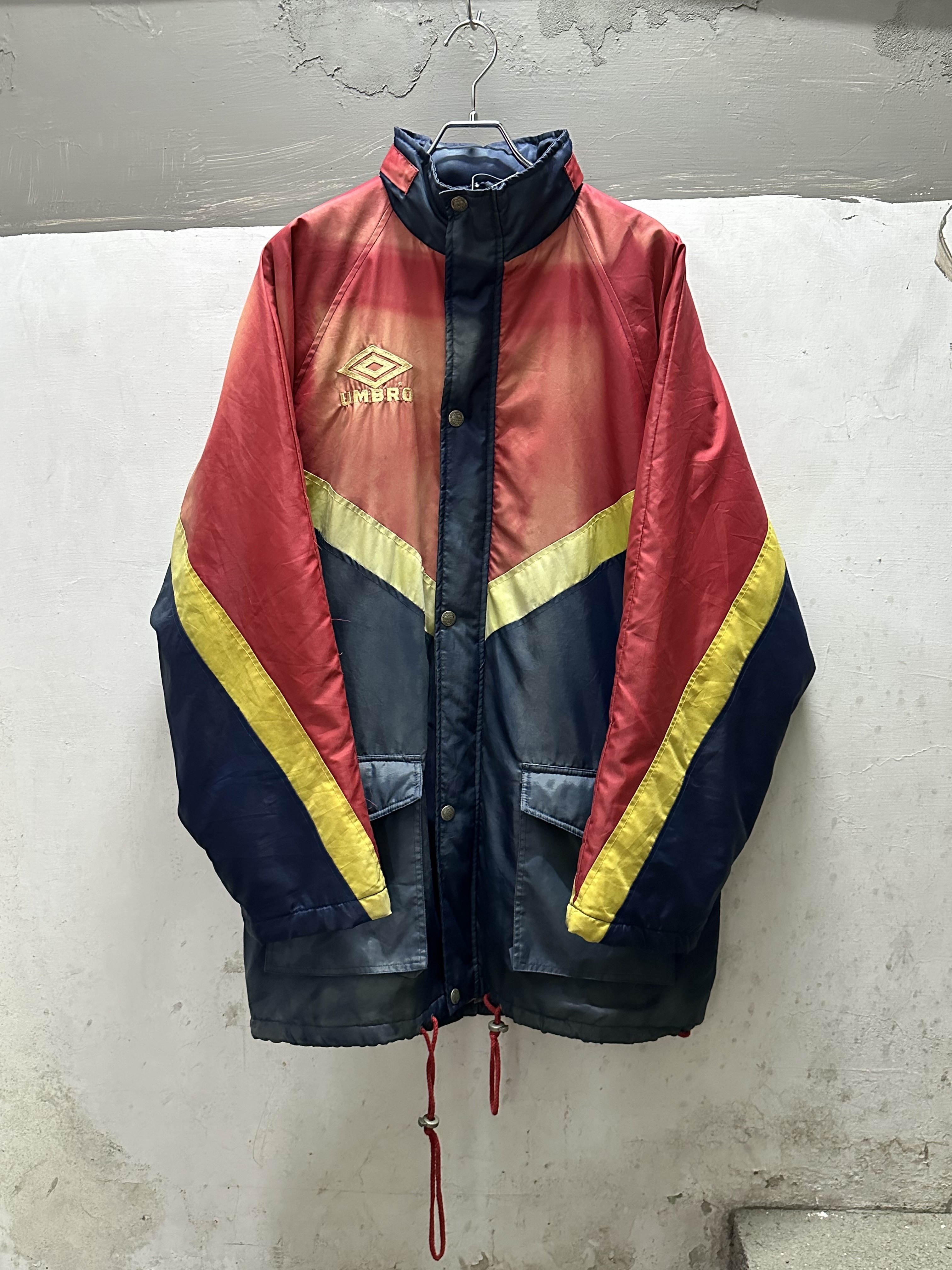 90s UMBRO Nylon Coat *SUNFADE