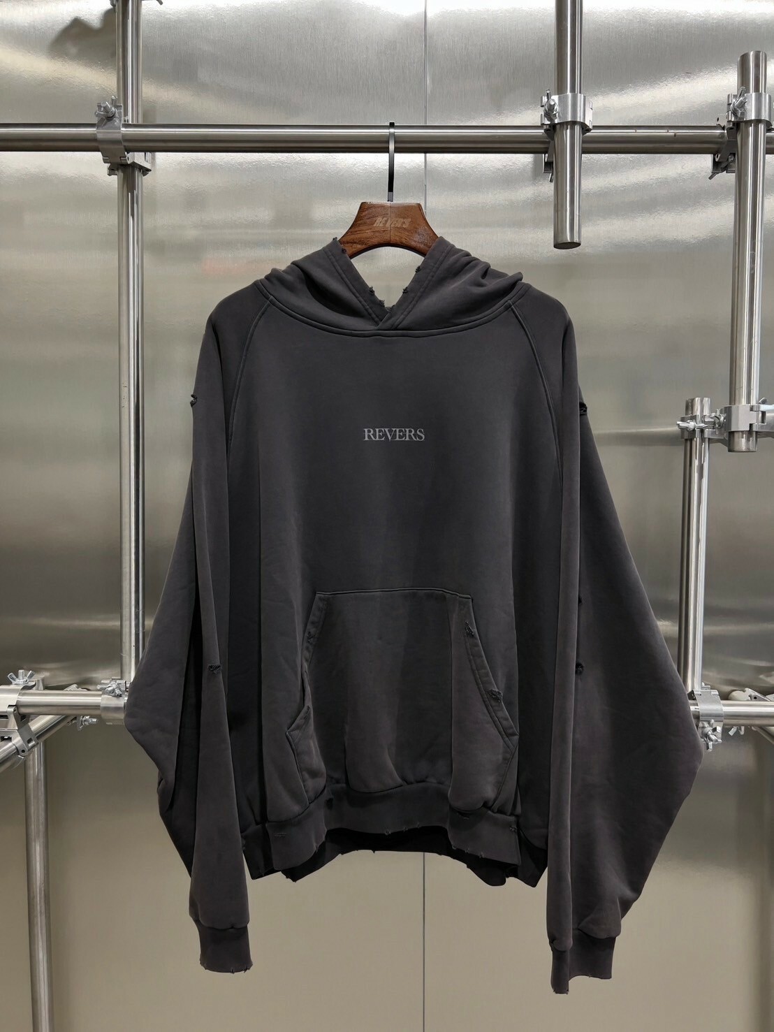 RE VER'S 高質感 水洗灰 手工破壞刺繡Logo帽T Handmade distressed hoodie - WASHED GREY  -