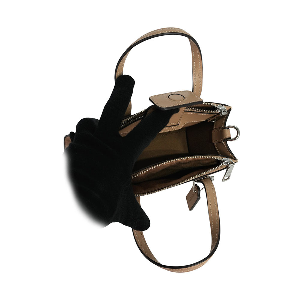 【COACH】Nina 銀釦縫線標誌小牛皮迷你手提/斜背二用包(奶茶色)CT804 SVTP