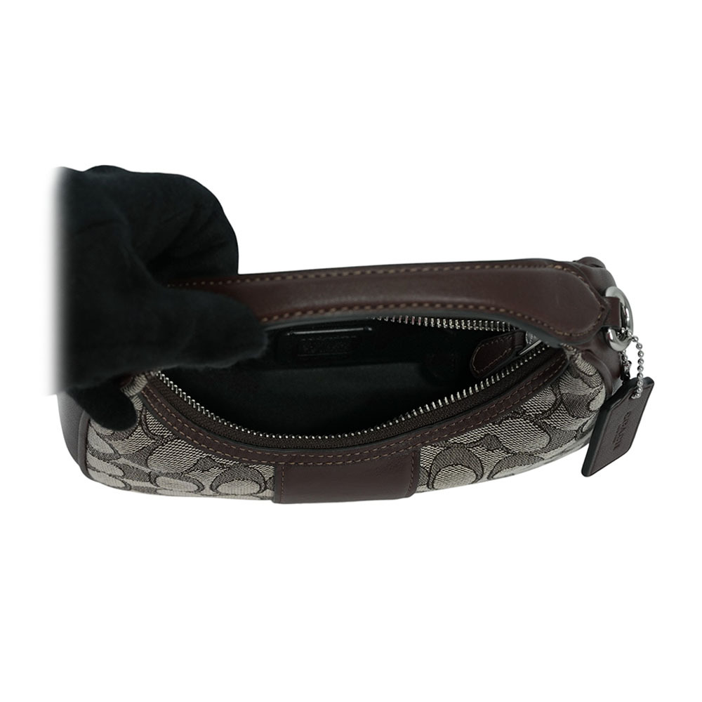 【COACH】Carmen 緹花布及皮革彎月造型迷你二用包(橡木/楓樹棕)CU984 SVS8S