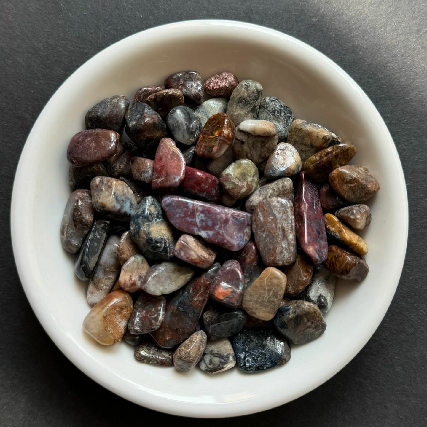 [原石] 彼得石 碎石一包 100 克