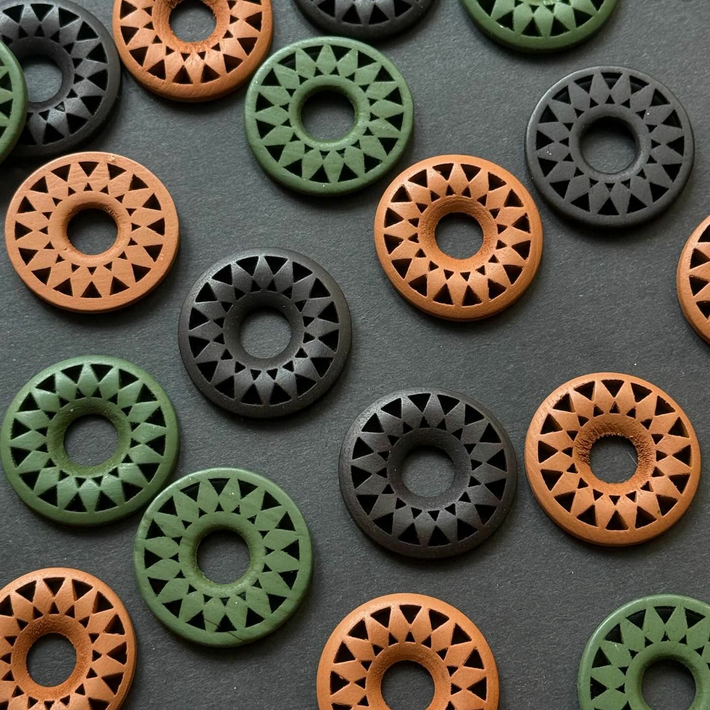 [原石] 水晶球座 適合2-6公分的球