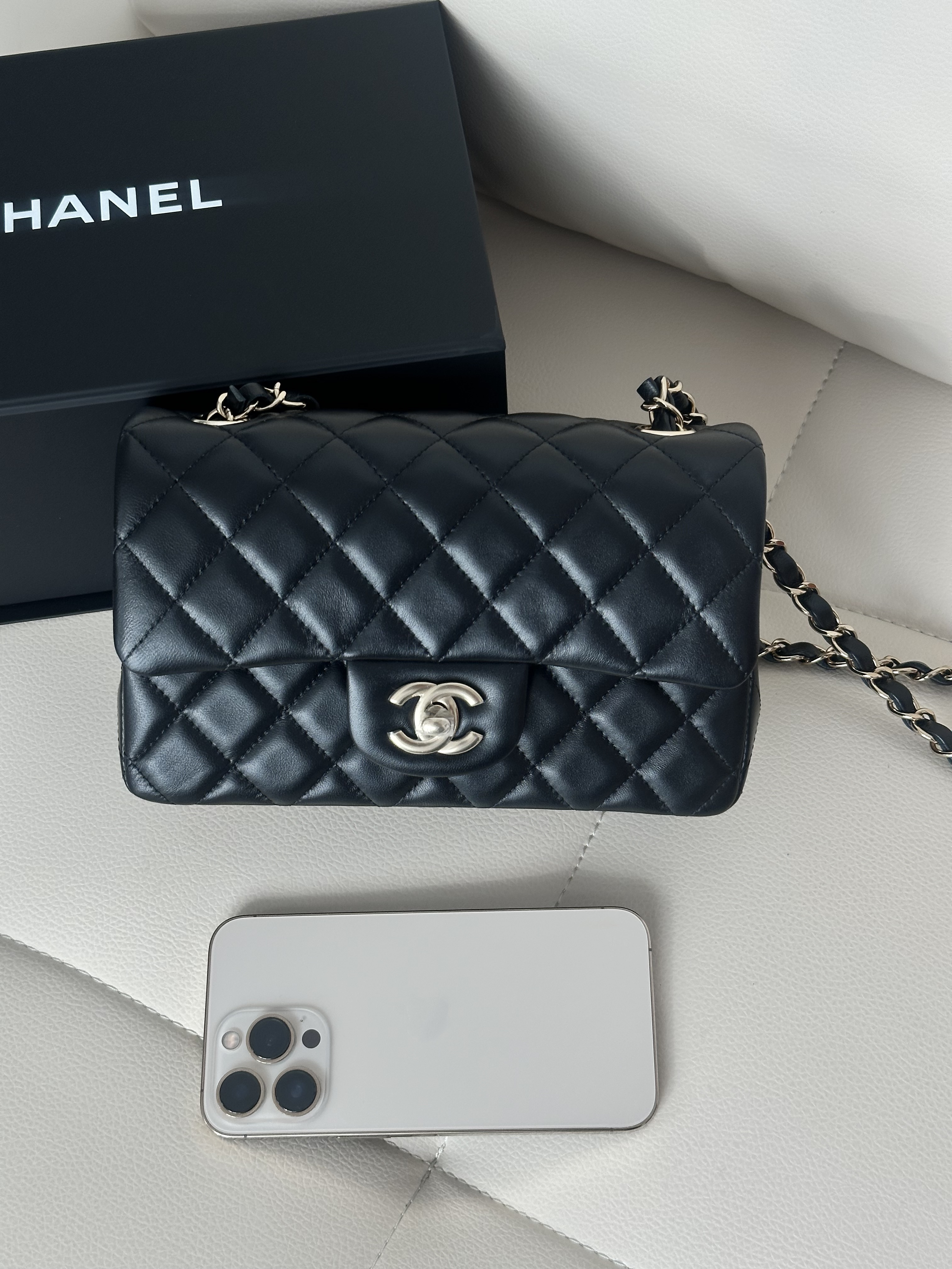 Chanel mini classic flag bag mini cf 20cm