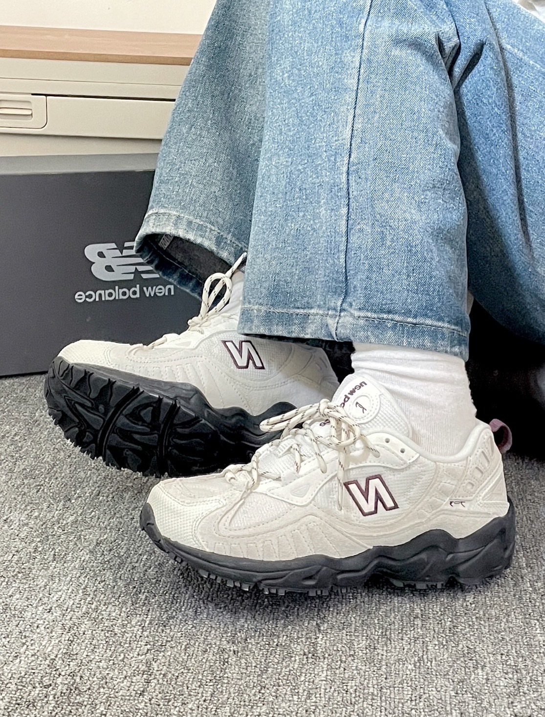 New Balance NB 703 米白色 米白灰黑色 酒紅色 皮革 厚底 黑底 復古 越野鞋 老爹鞋 WL703SBB/預購