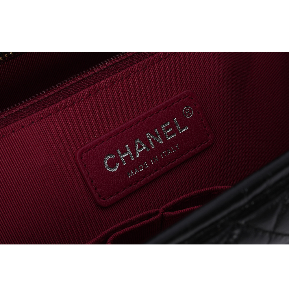 【CHANEL】Gabrielle HoBo菱格紋小牛皮流浪包(大款)(黑色)A93825 Y61477 94305