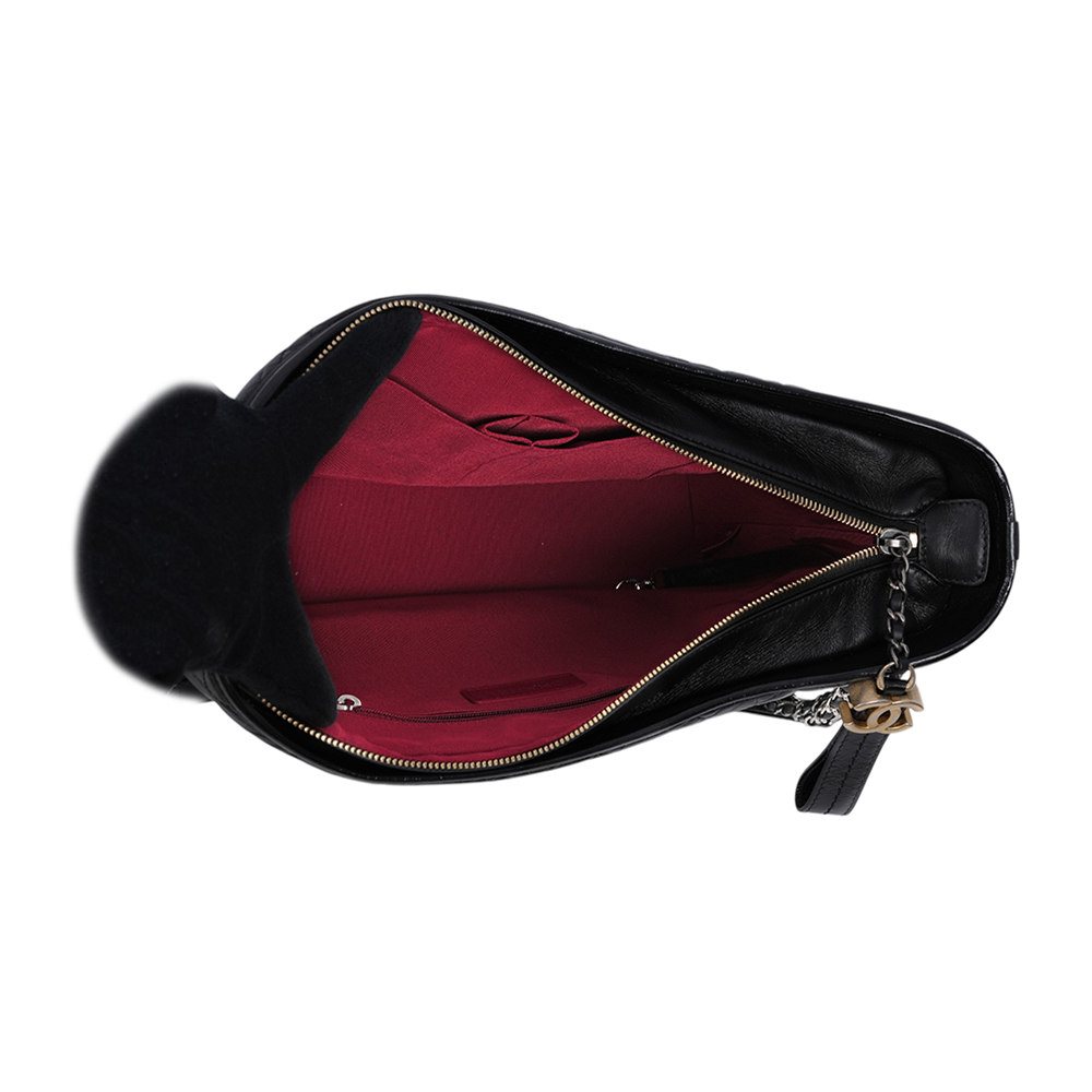 【CHANEL】Gabrielle HoBo菱格紋小牛皮流浪包(大款)(黑色)A93825 Y61477 94305