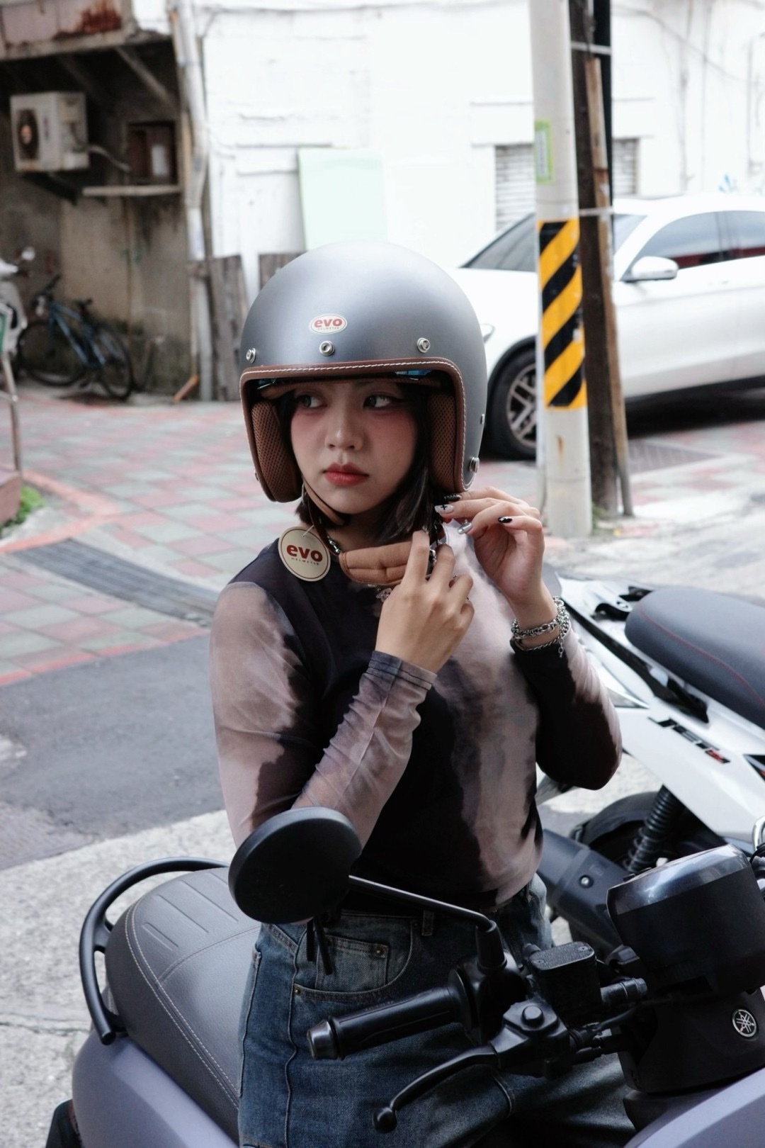 EVO CA312 ALISA 艾莉莎安全帽 電鍍內鏡式 透氣咖啡內襯 全拆式 車線邊 金屬齒排扣 消光