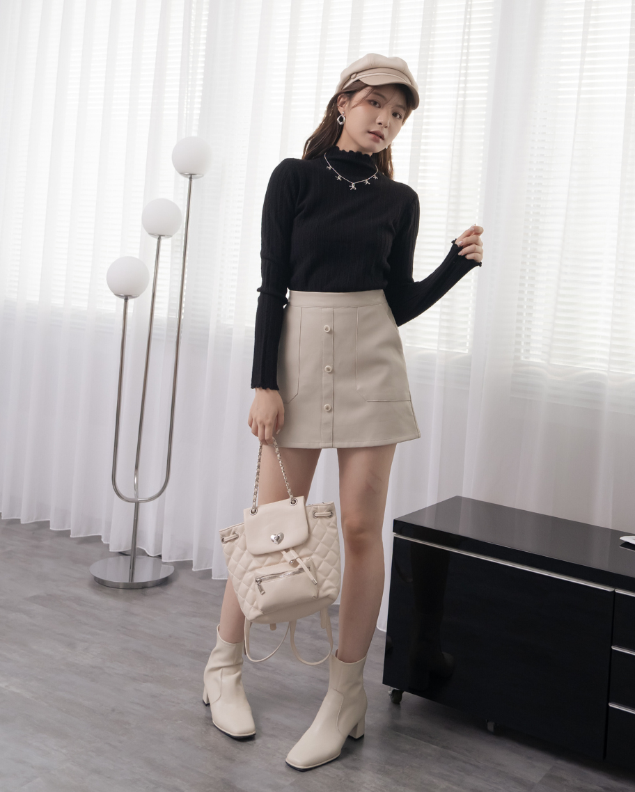 皮質大貼袋海軍釦短裙