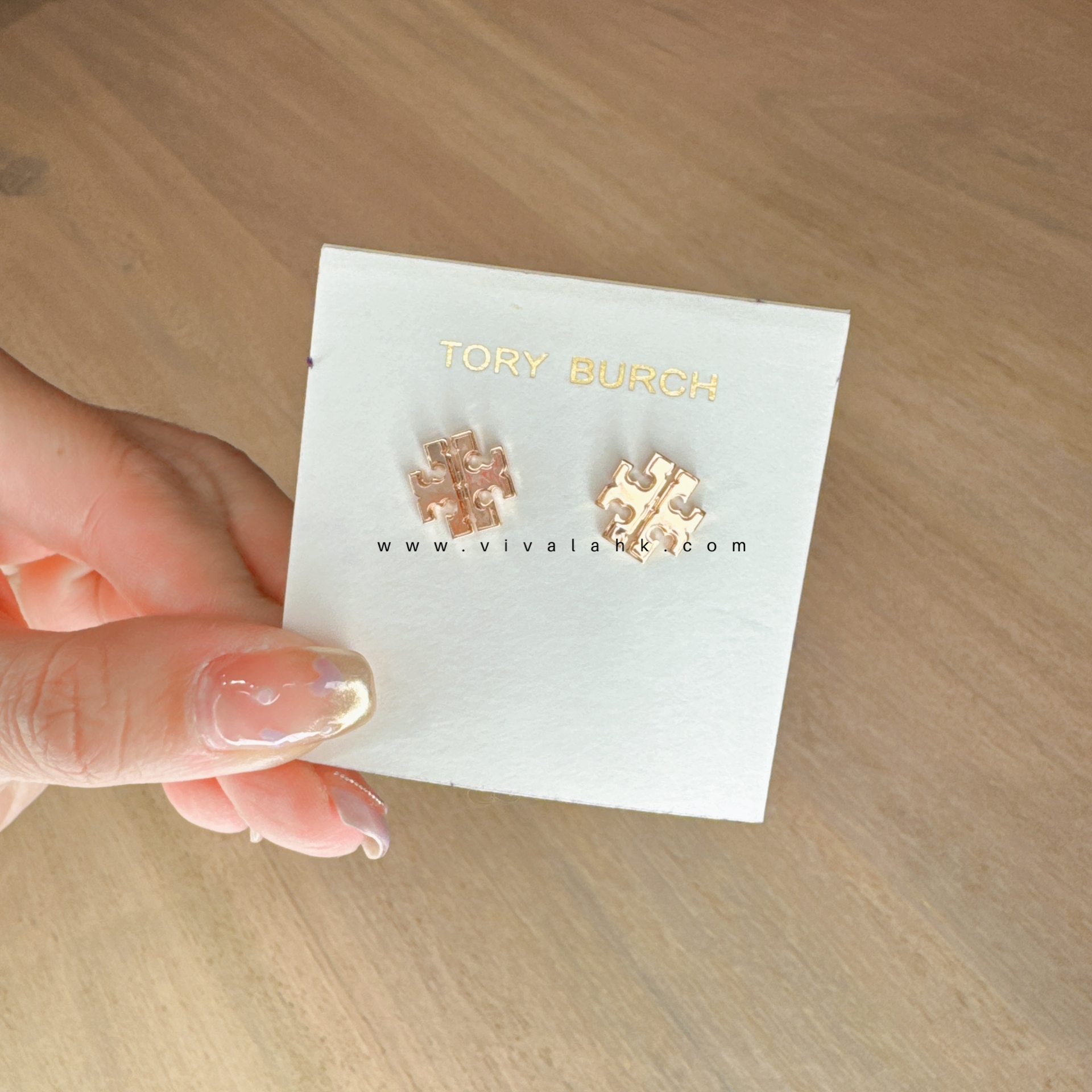 Tory Burch - Small Logo Stud Earrings (143361)