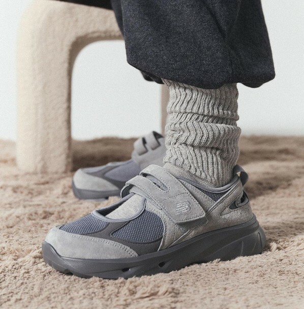 【代購】New Balance Breeze 瑪莉珍鞋 MARY JANE 運動 涼鞋 魔鬼瞻 機能 麂皮 透氣網布 女鞋 SD2203GY 韓國限定