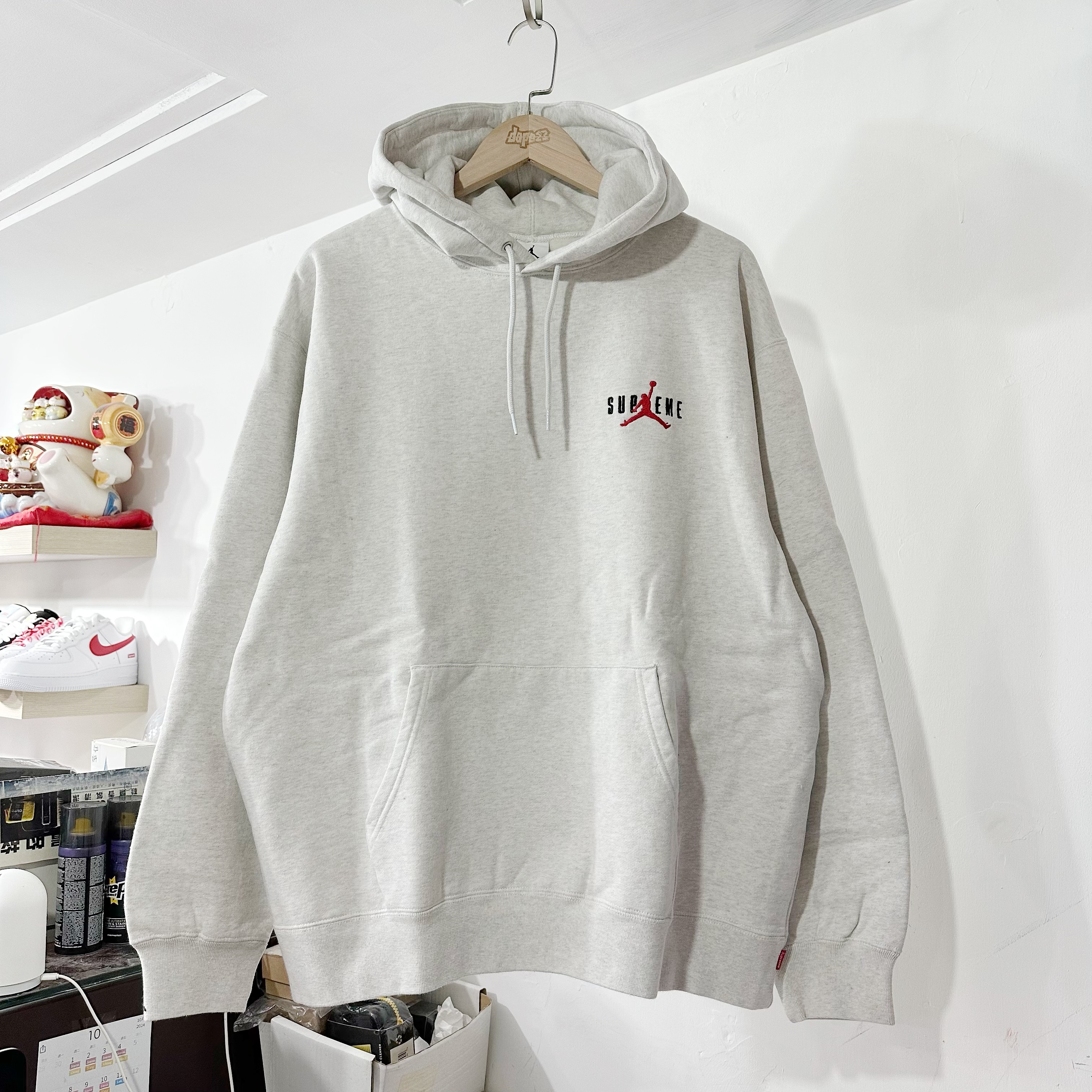 SUPREME®/JORDAN® HOODED SWEATSHIRT ASH GREY