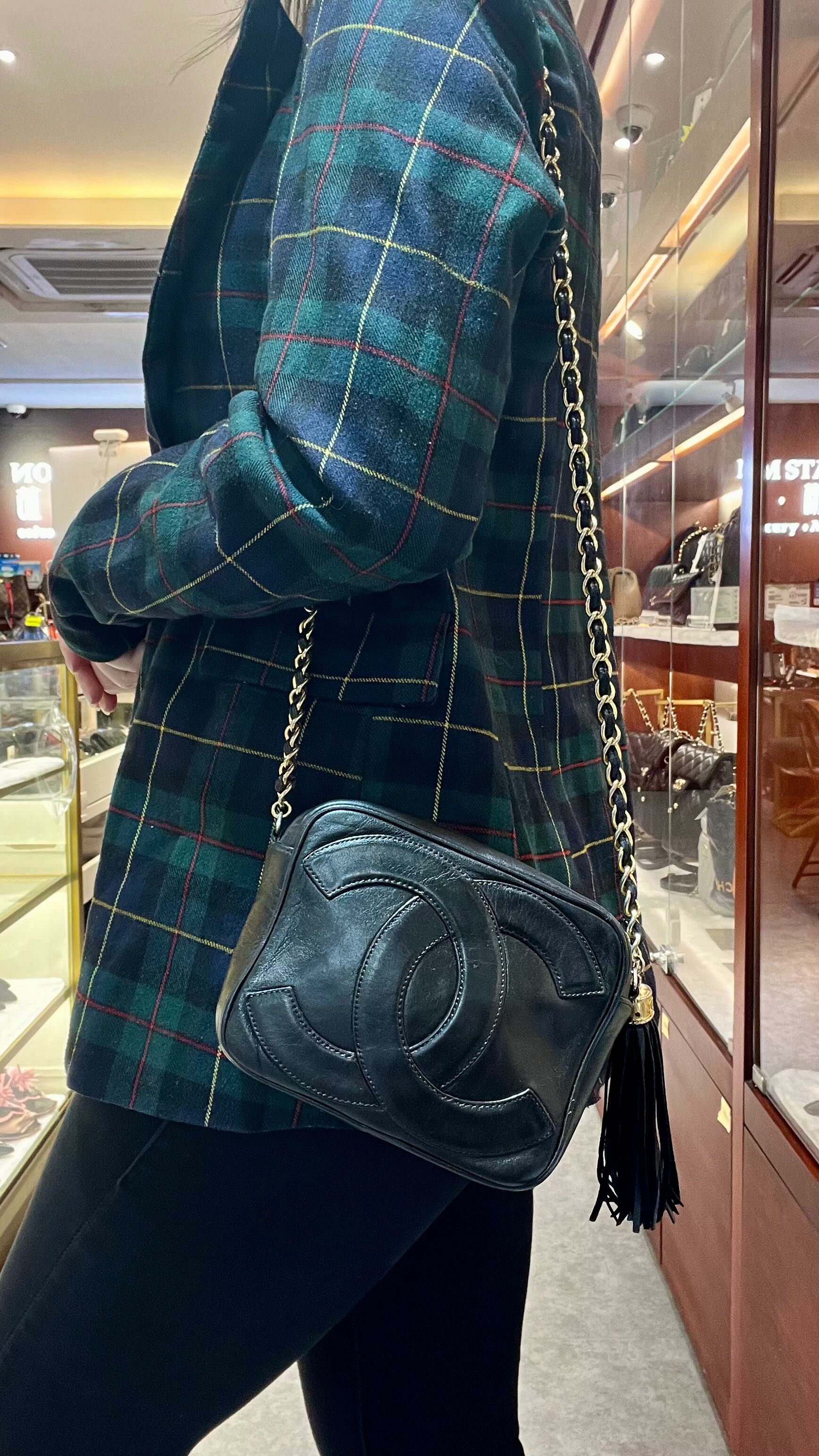 95%NEW二手CHANEL斜背包 VINTAGE 黑色牛皮大CC LOGO 金鏈 #香榭站正品