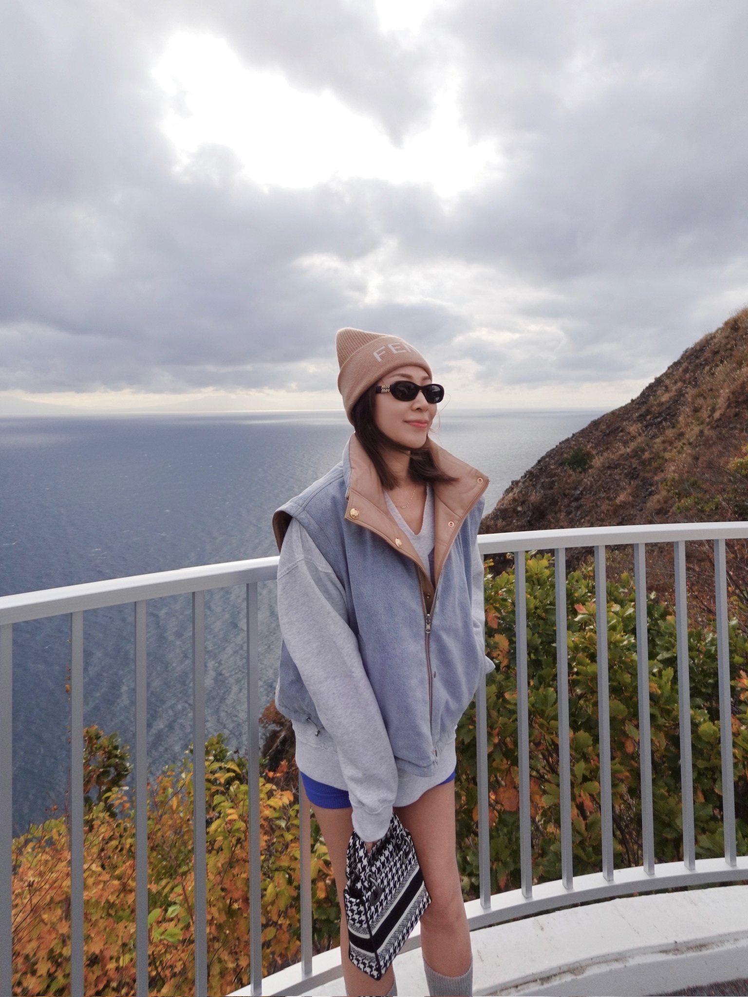 高級洗水牛仔x PU 絲棉外套