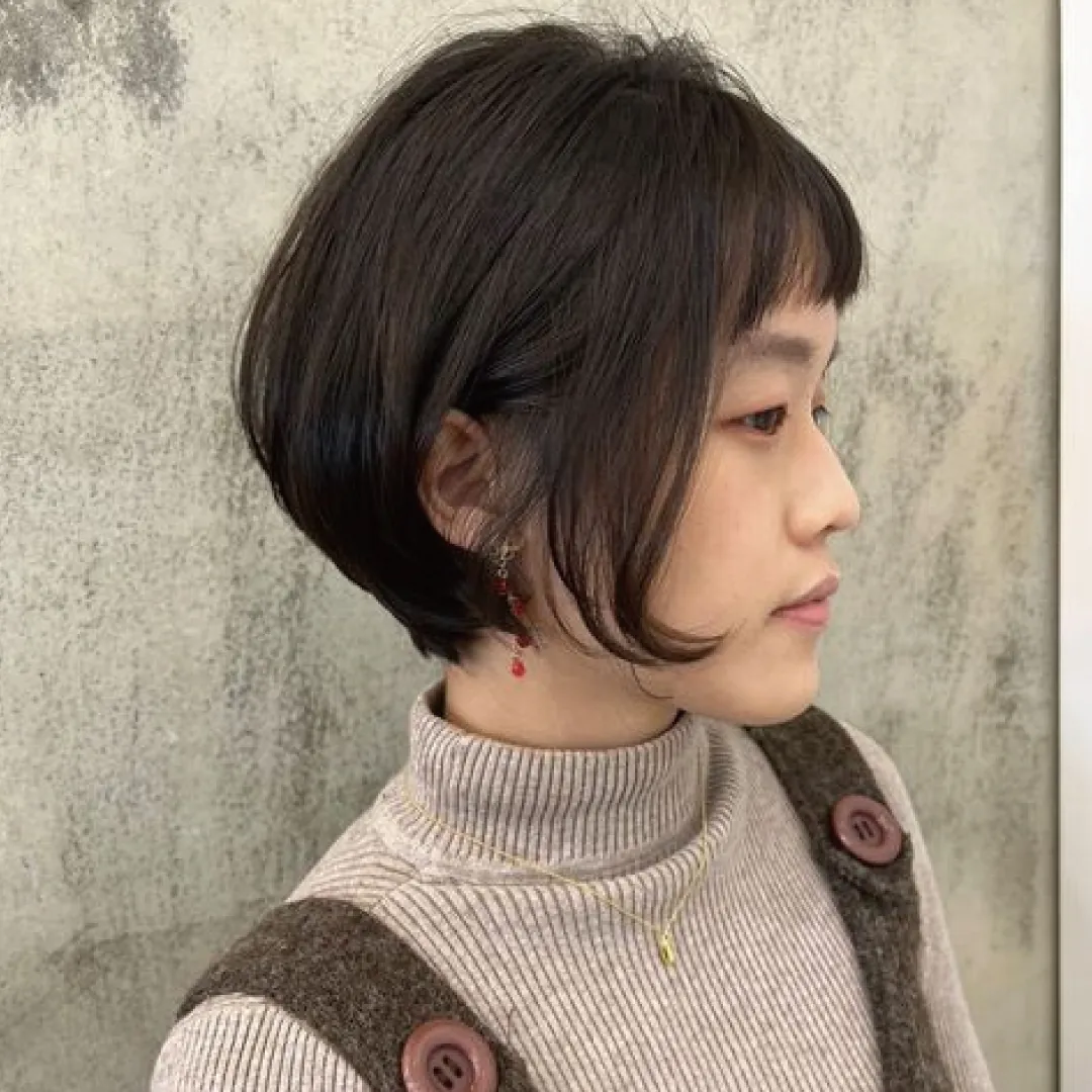 Iris’s Work – Japanese Short Hair Creating a Rounded Look at the Back