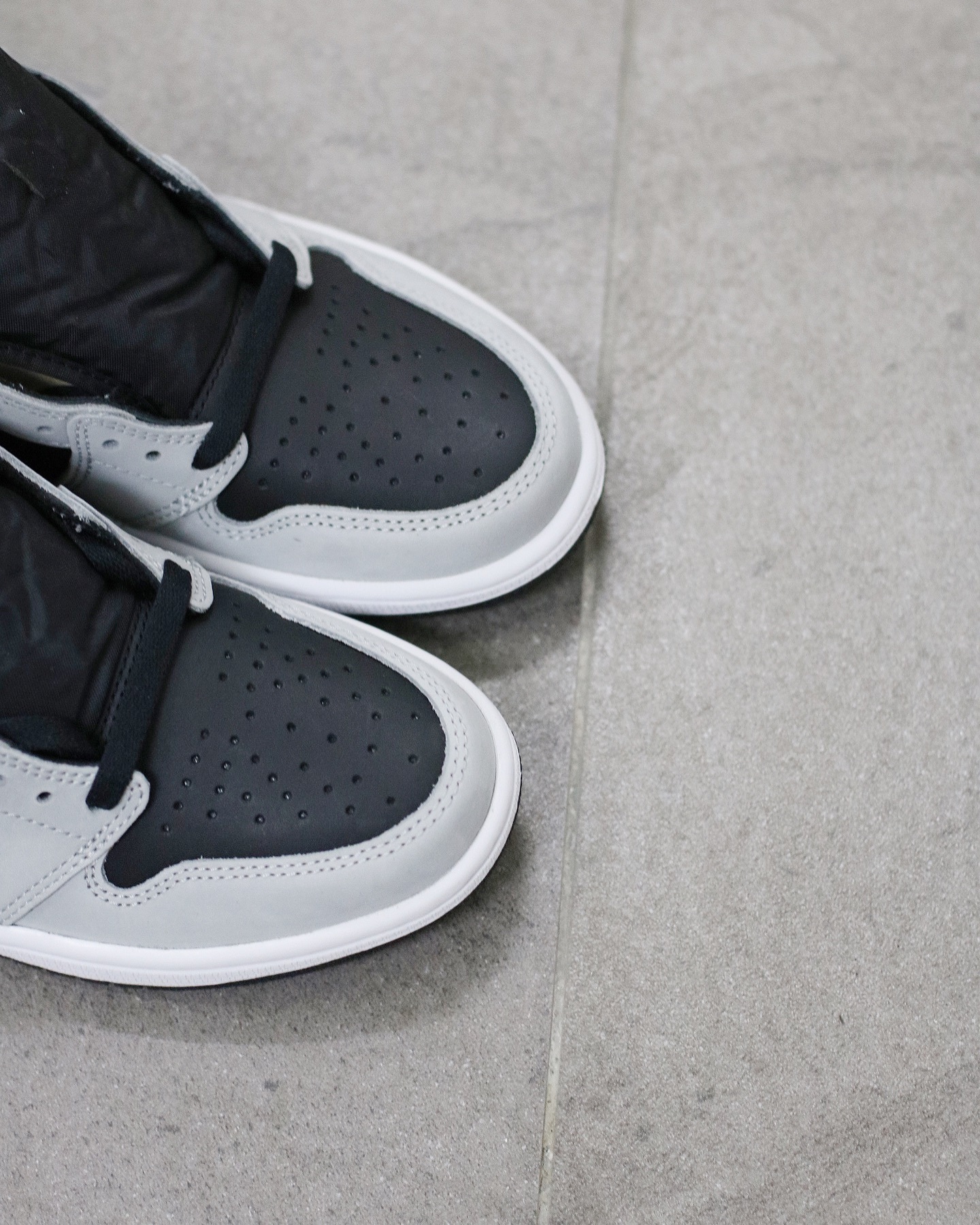 Nike Air Jordan 1 Retro High OG Shadow 2.0  555088-035