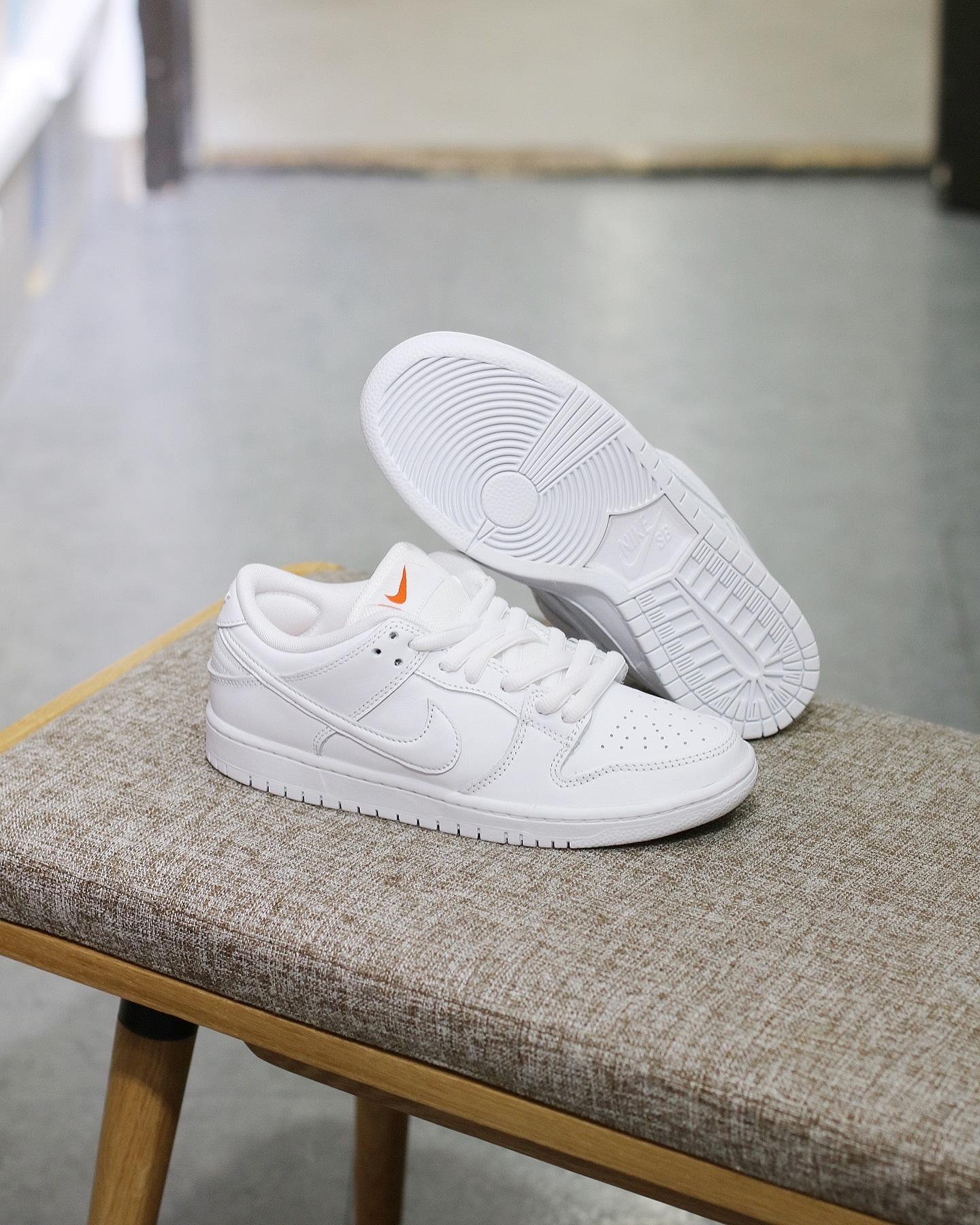 NIKE SB DUNK LOW TRIPLE WHITE 全白 FJ1674-100