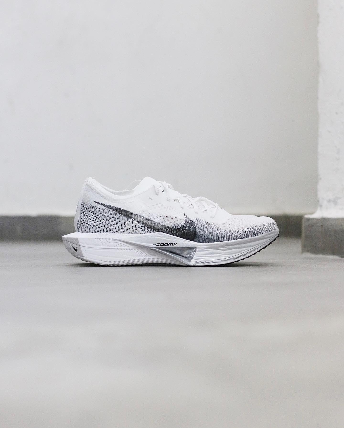 Nike Zoomx Vaporfy Next% 3 White Silver DV4129-100