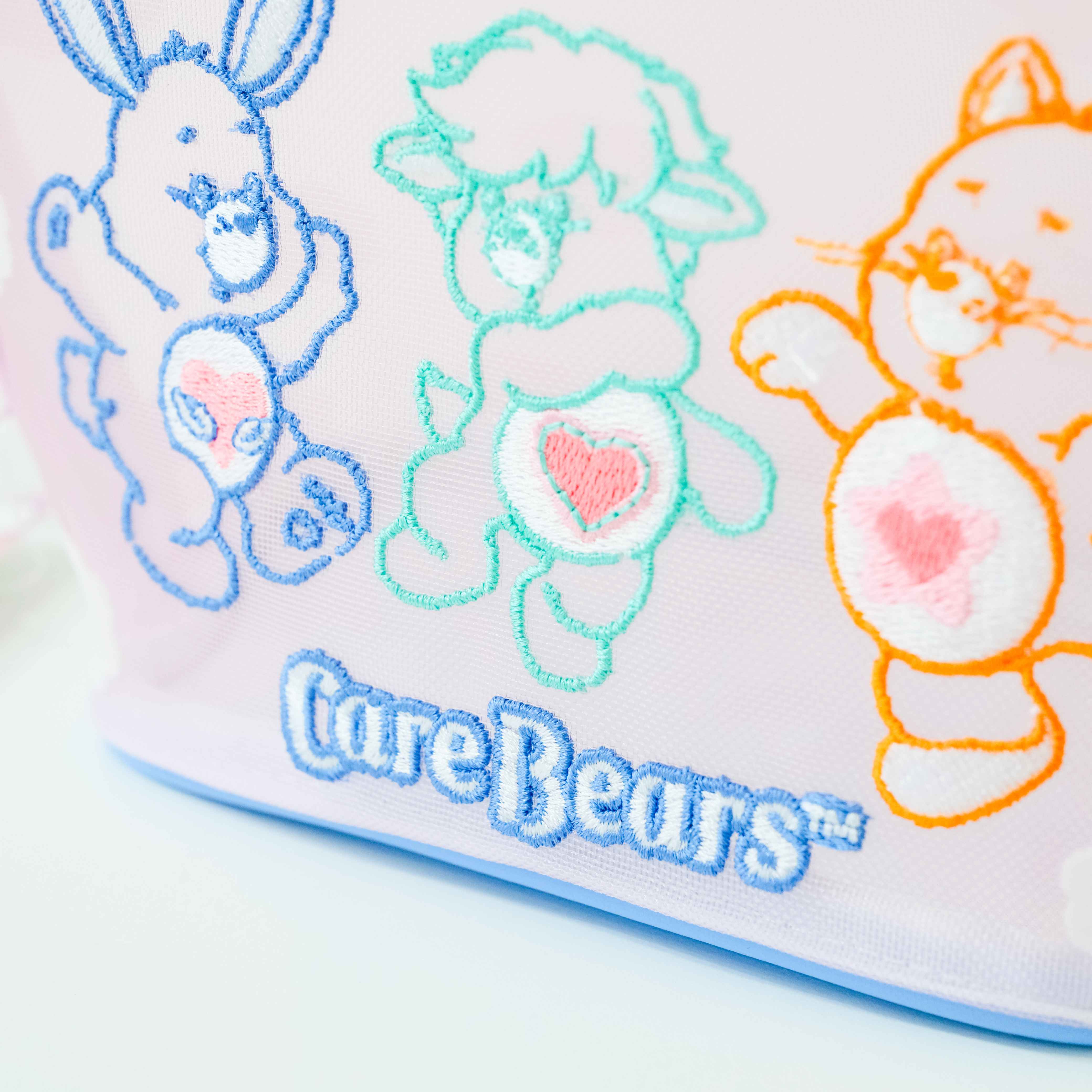 現貨┃ Care Bears 彩虹熊 愛心熊 刺繡 多功能 化妝包