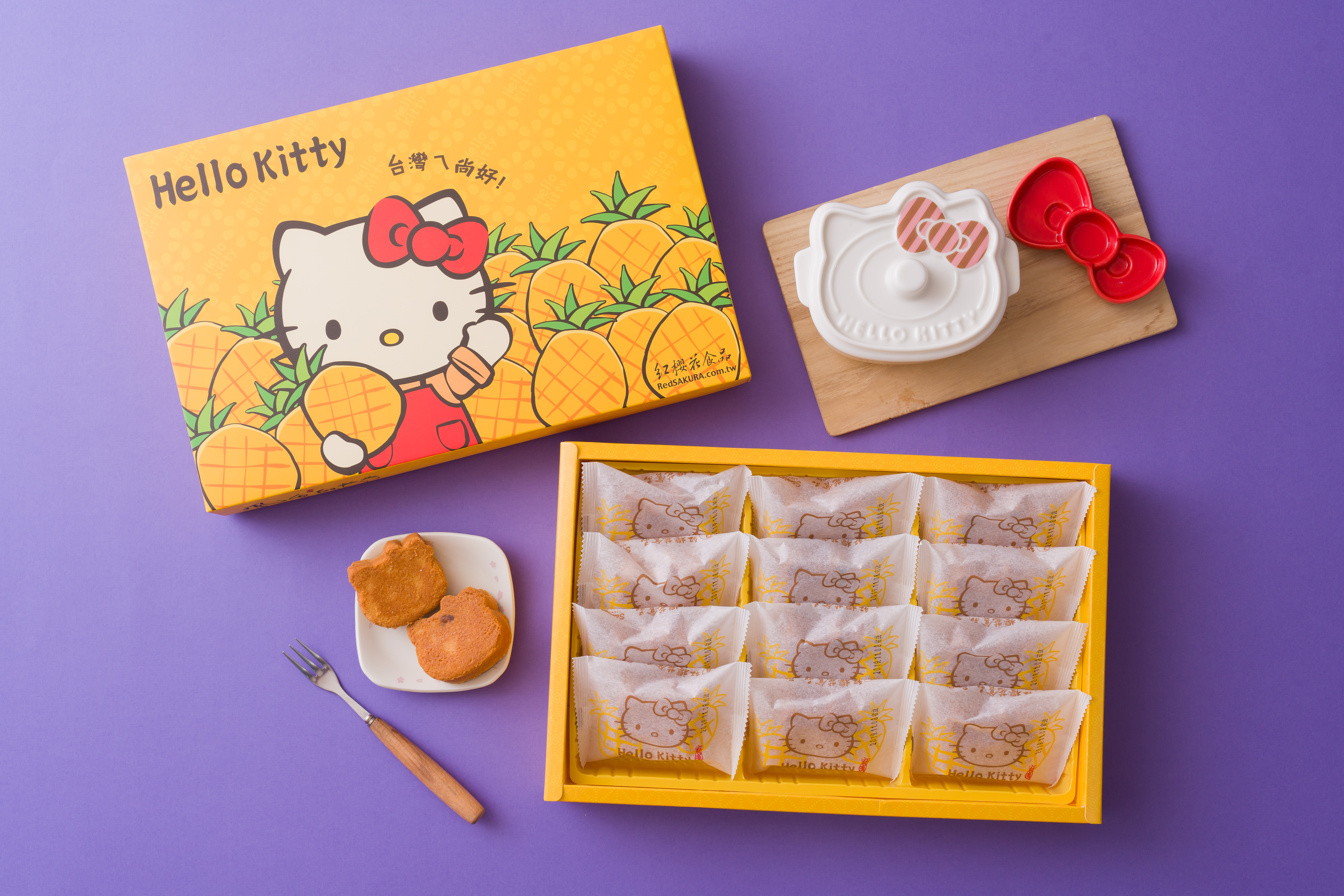 三麗鷗授權】Hello Kitty 造型鳳梨酥12入禮盒