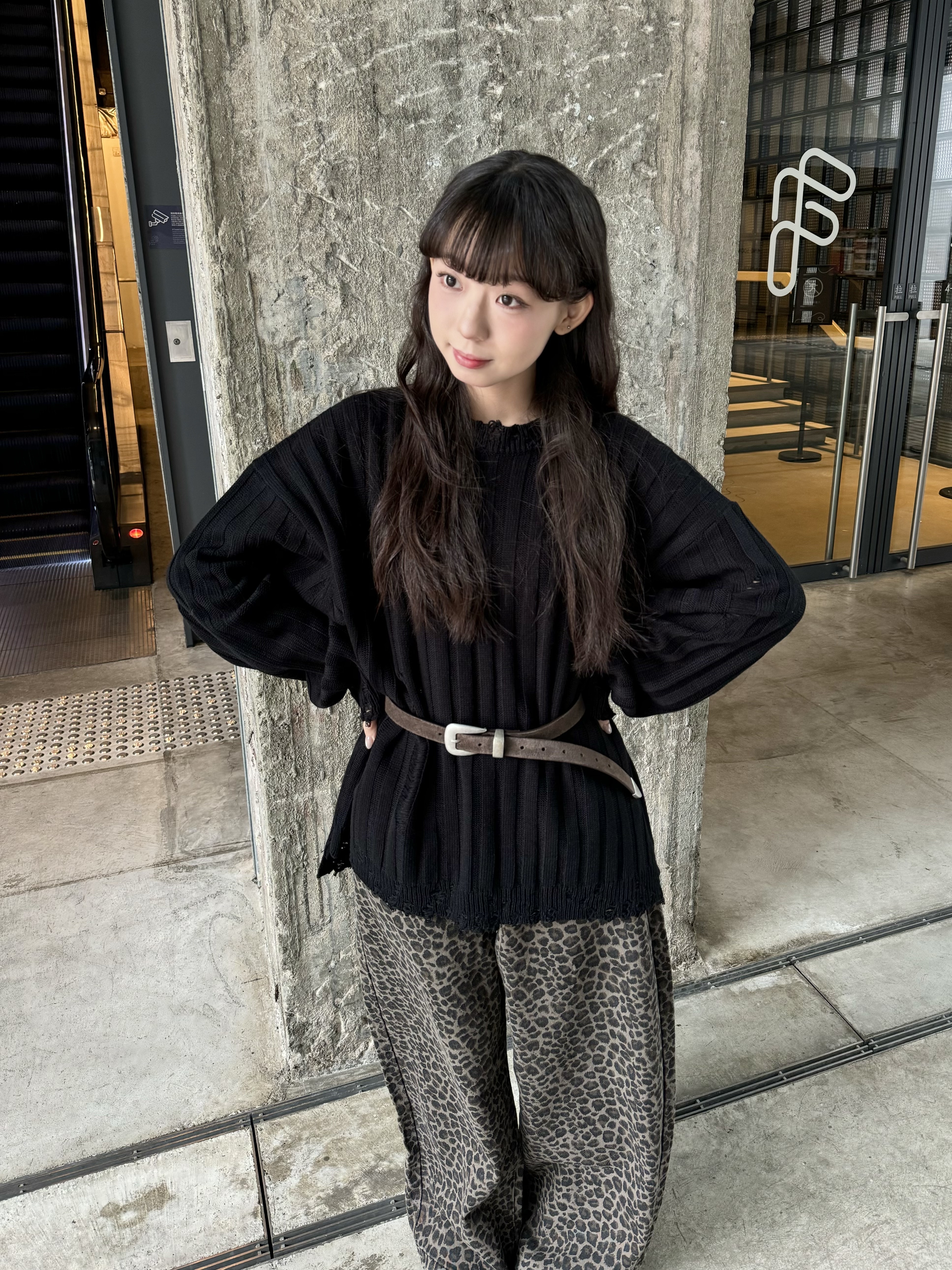 UNISEX破爛感針織TOP