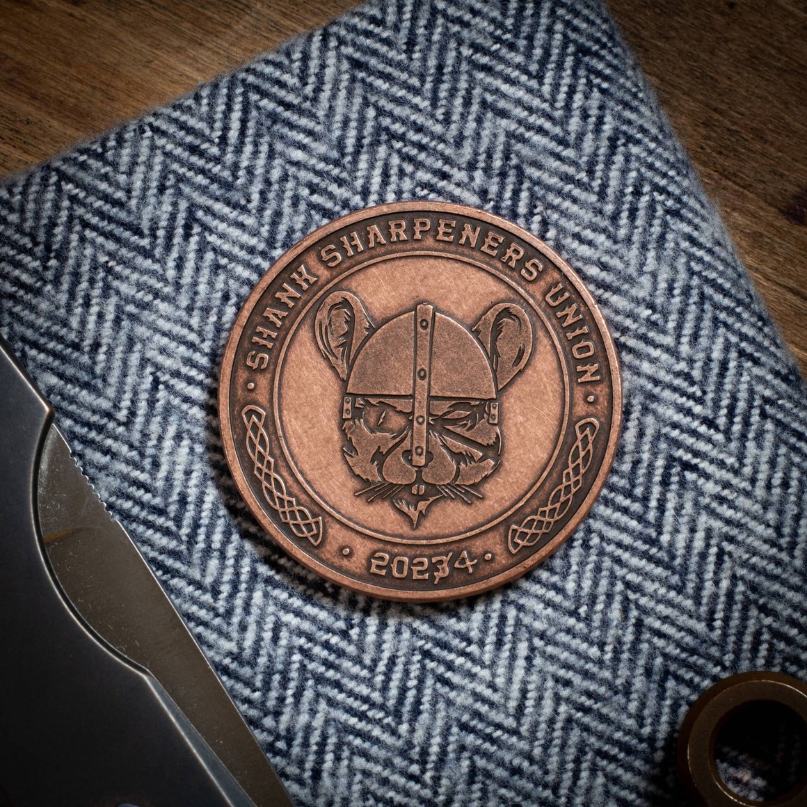 GiantMouse Knives  2024 紀念幣