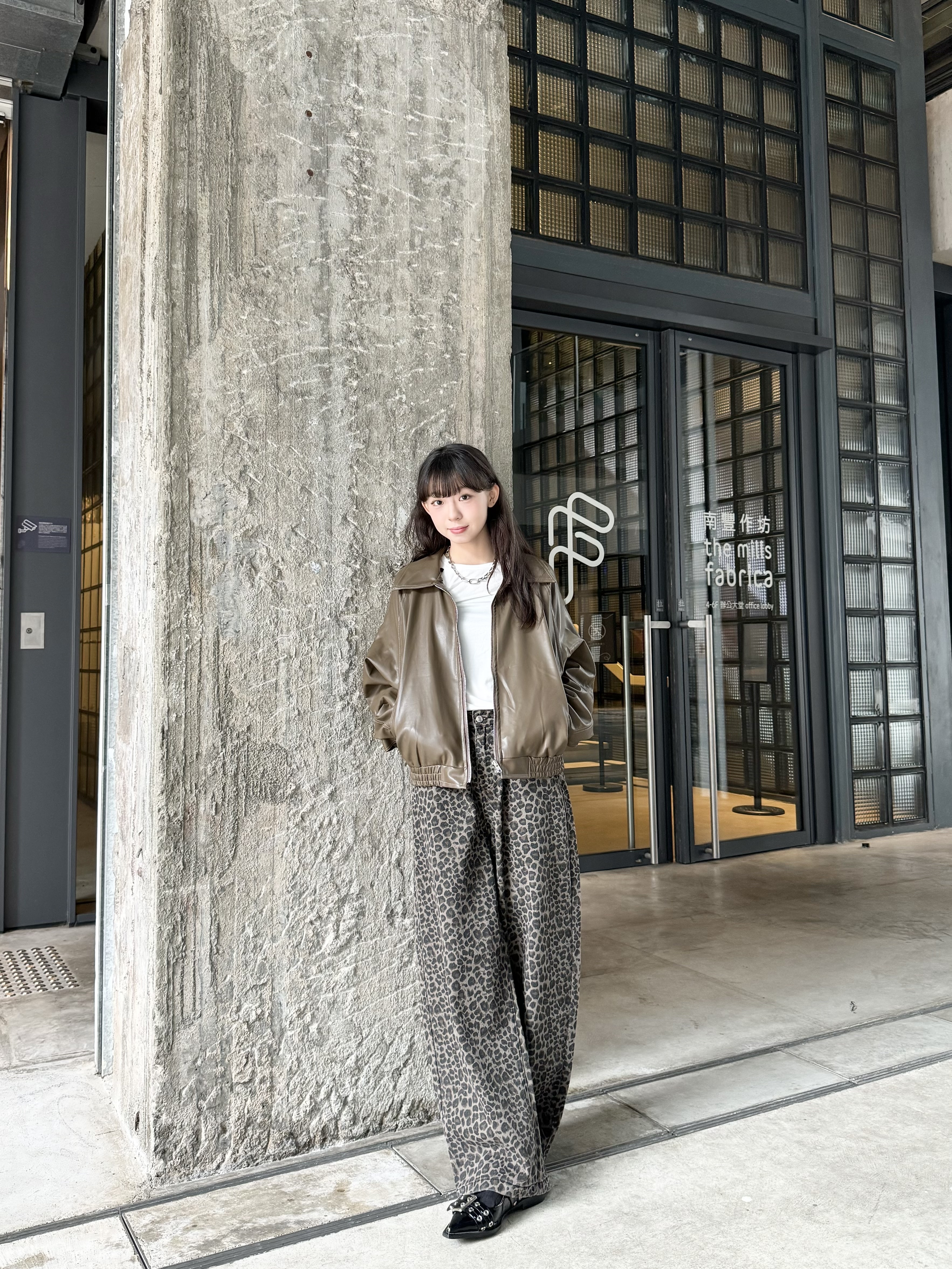 [兩色入]高質自肥 配明線皮褸(brown)