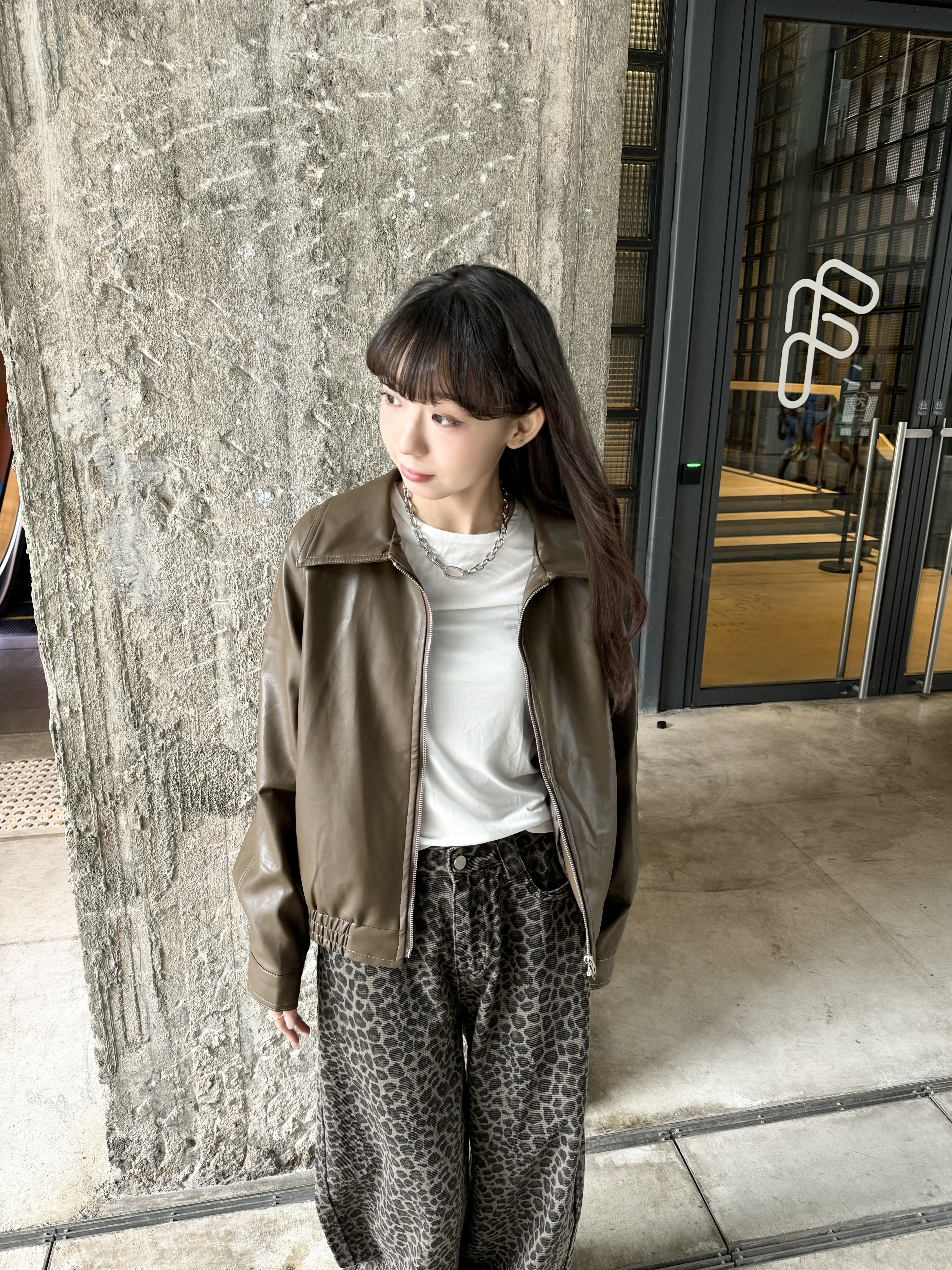 [兩色入]高質自肥 配明線皮褸(brown)