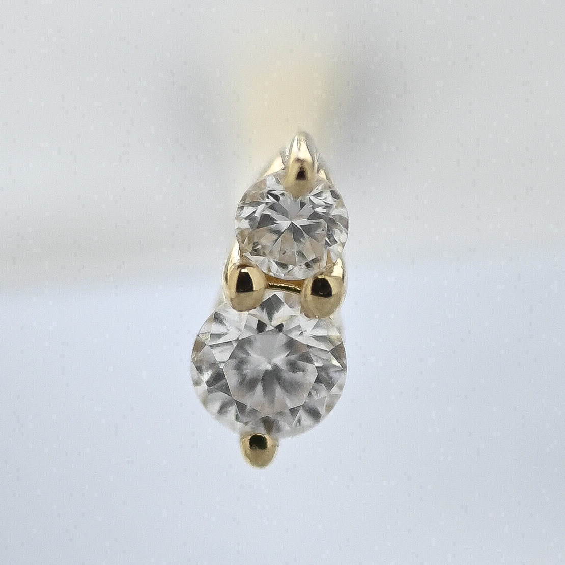 18K Tiny Diamond Earring