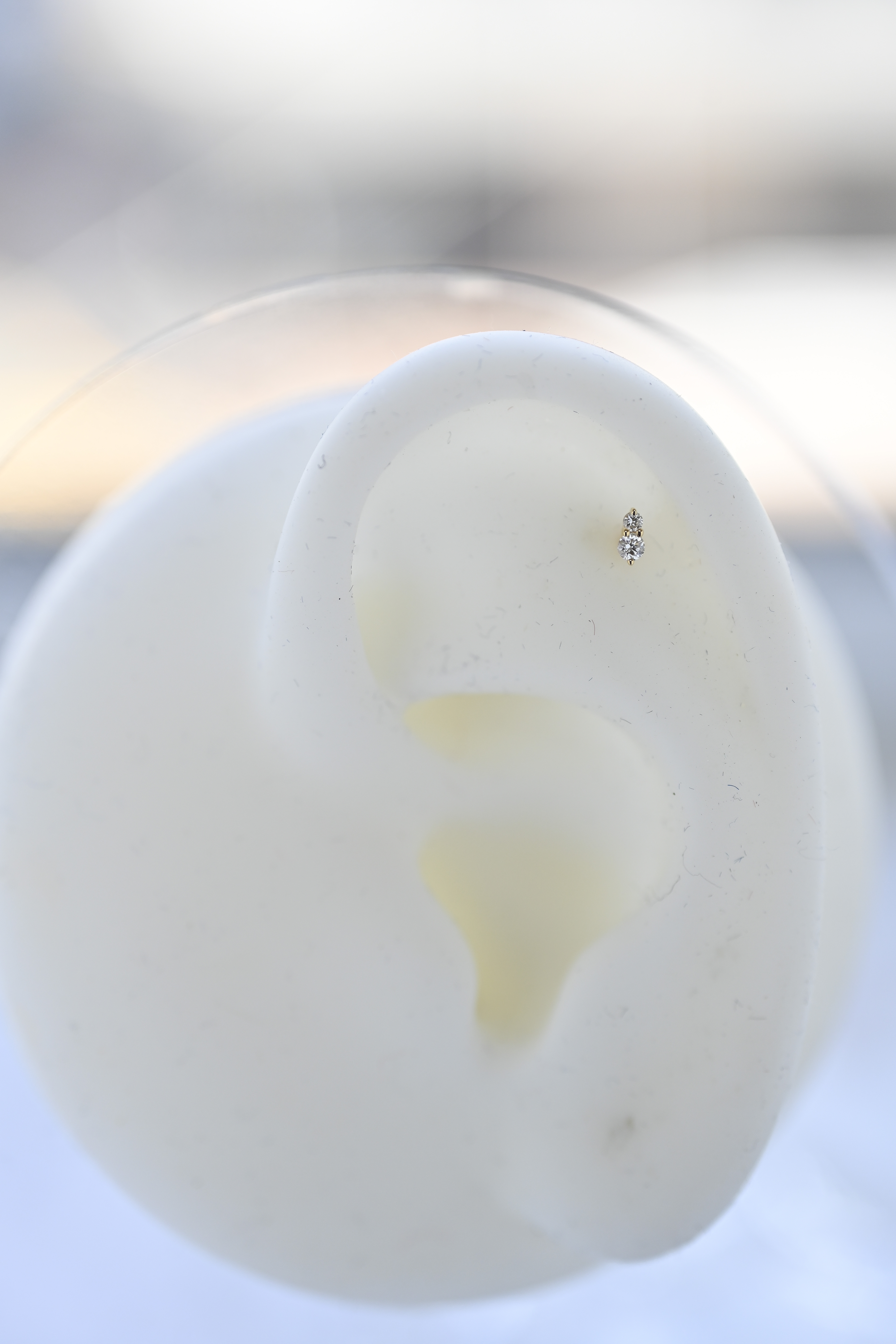 18K Tiny Diamond Earring